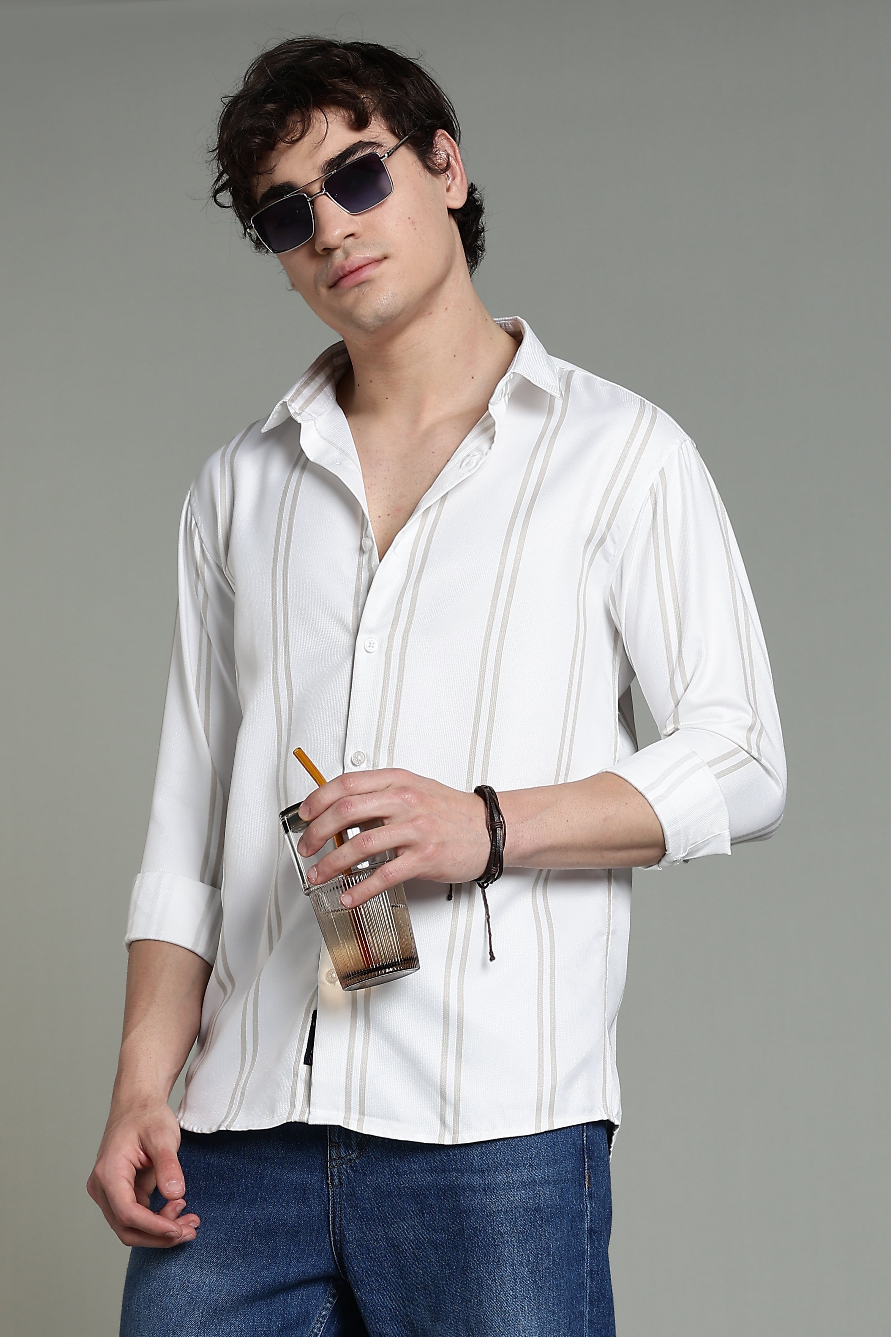 Men Stran White Striped Shirt