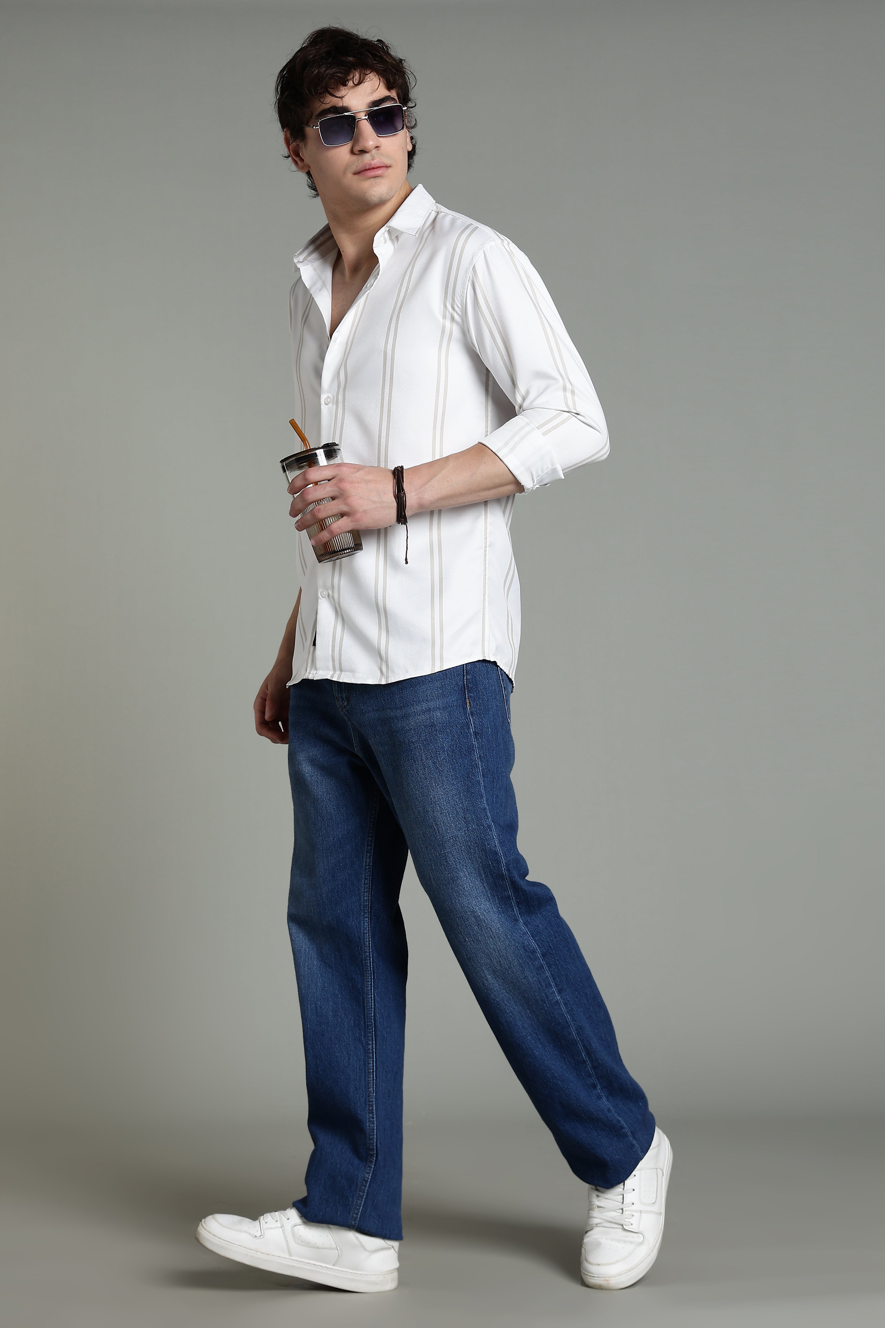 Men Stran White Striped Shirt