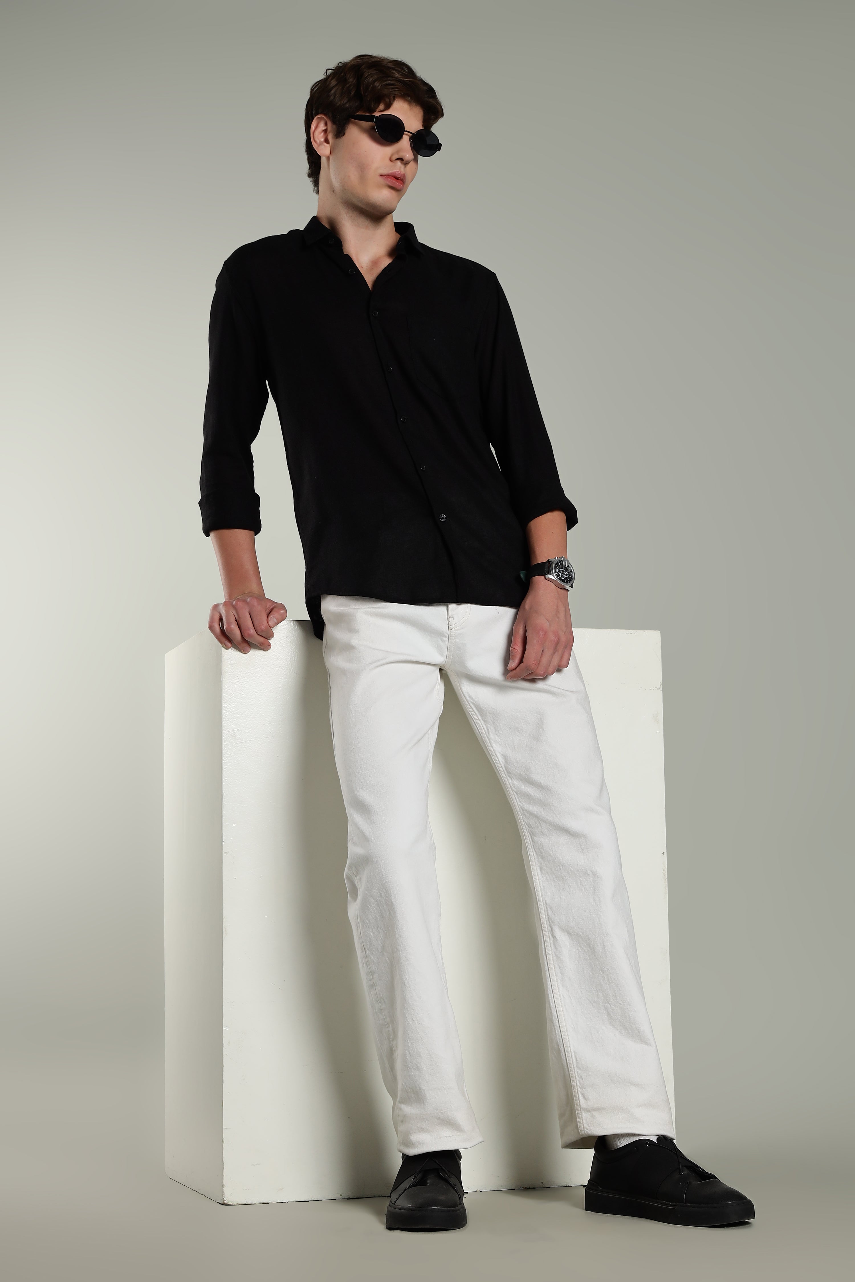 Men Star Linen Brown Solid Shirt