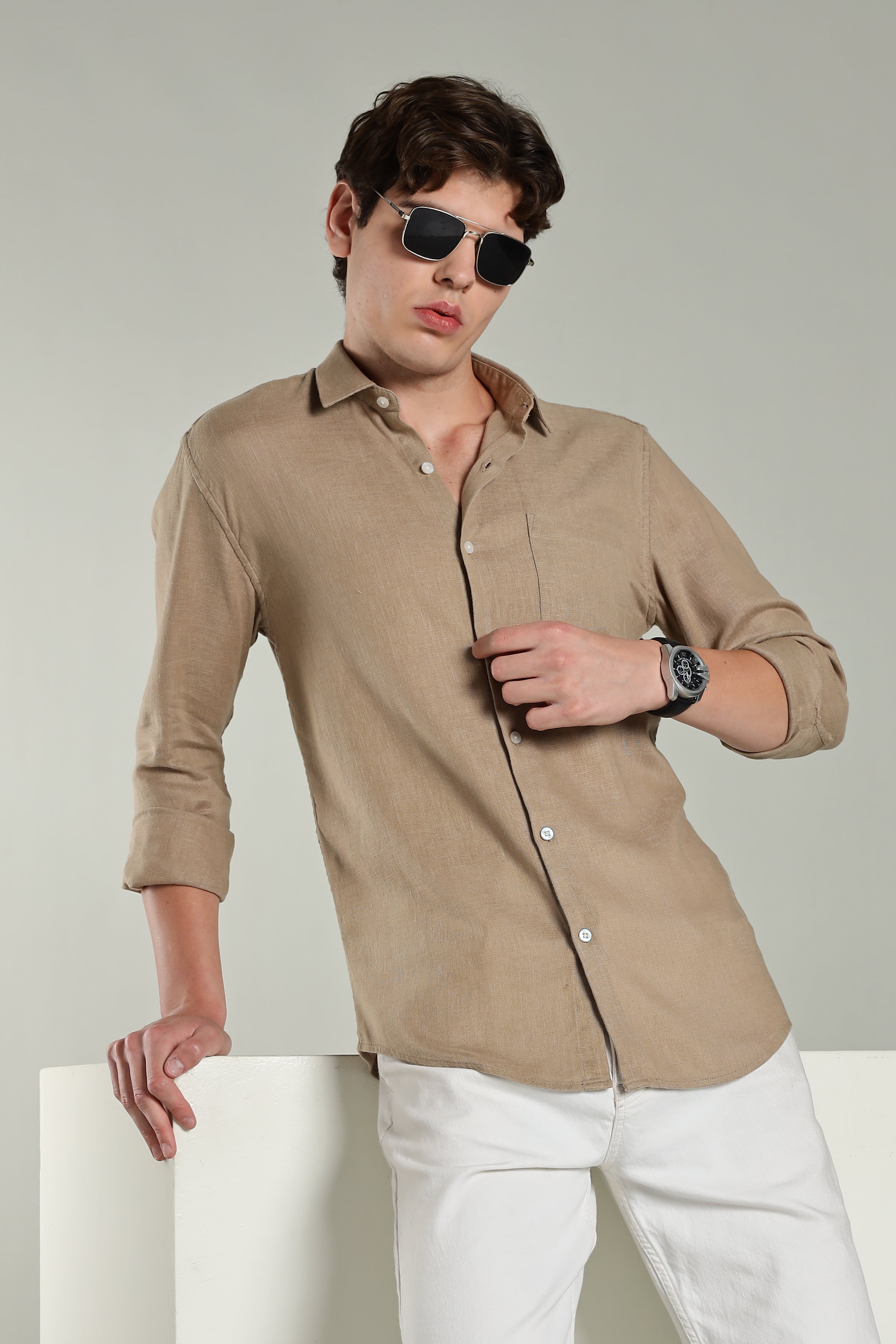 Men Star Linen Brown Solid Shirt