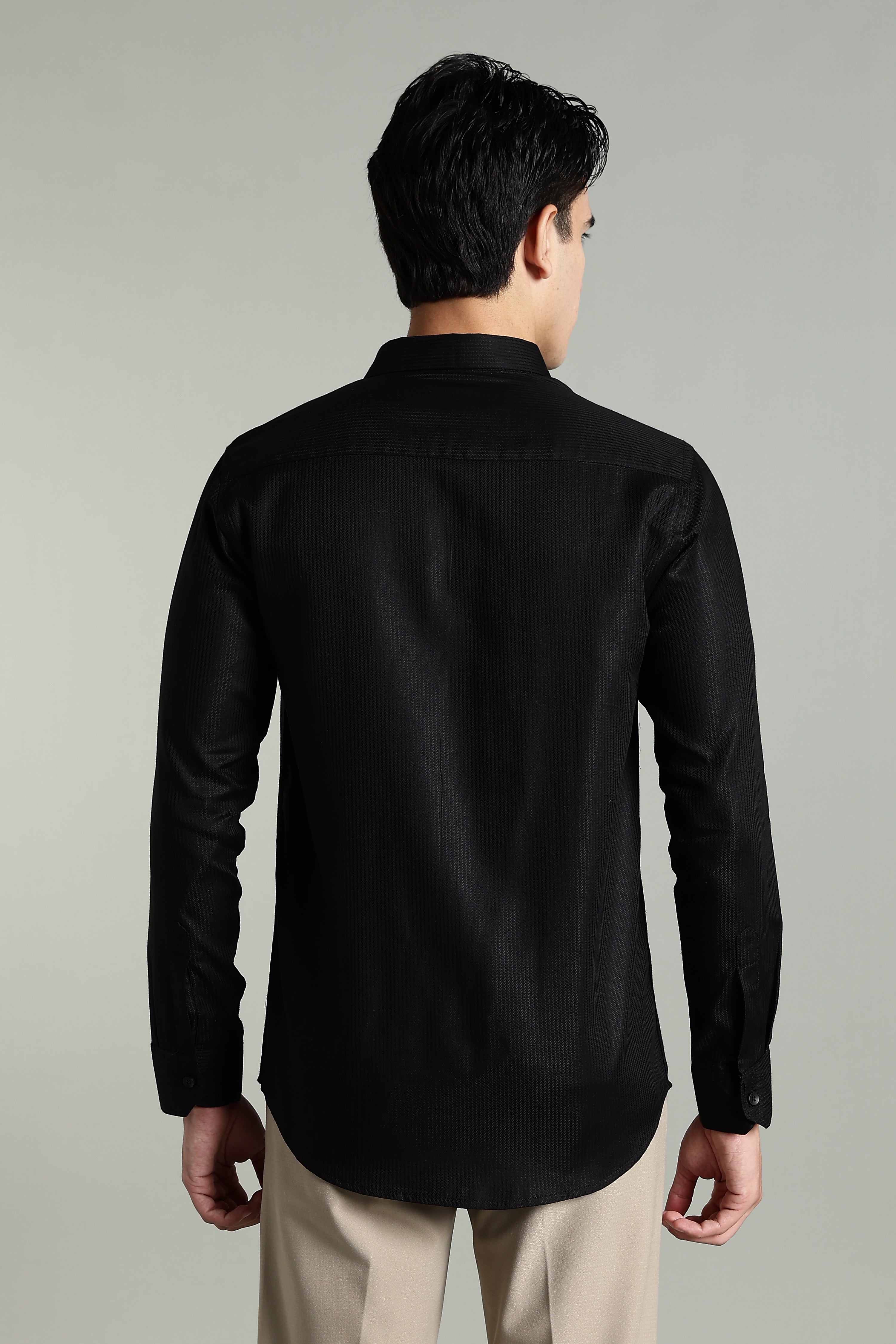 Men Stria Black Solid Shirt