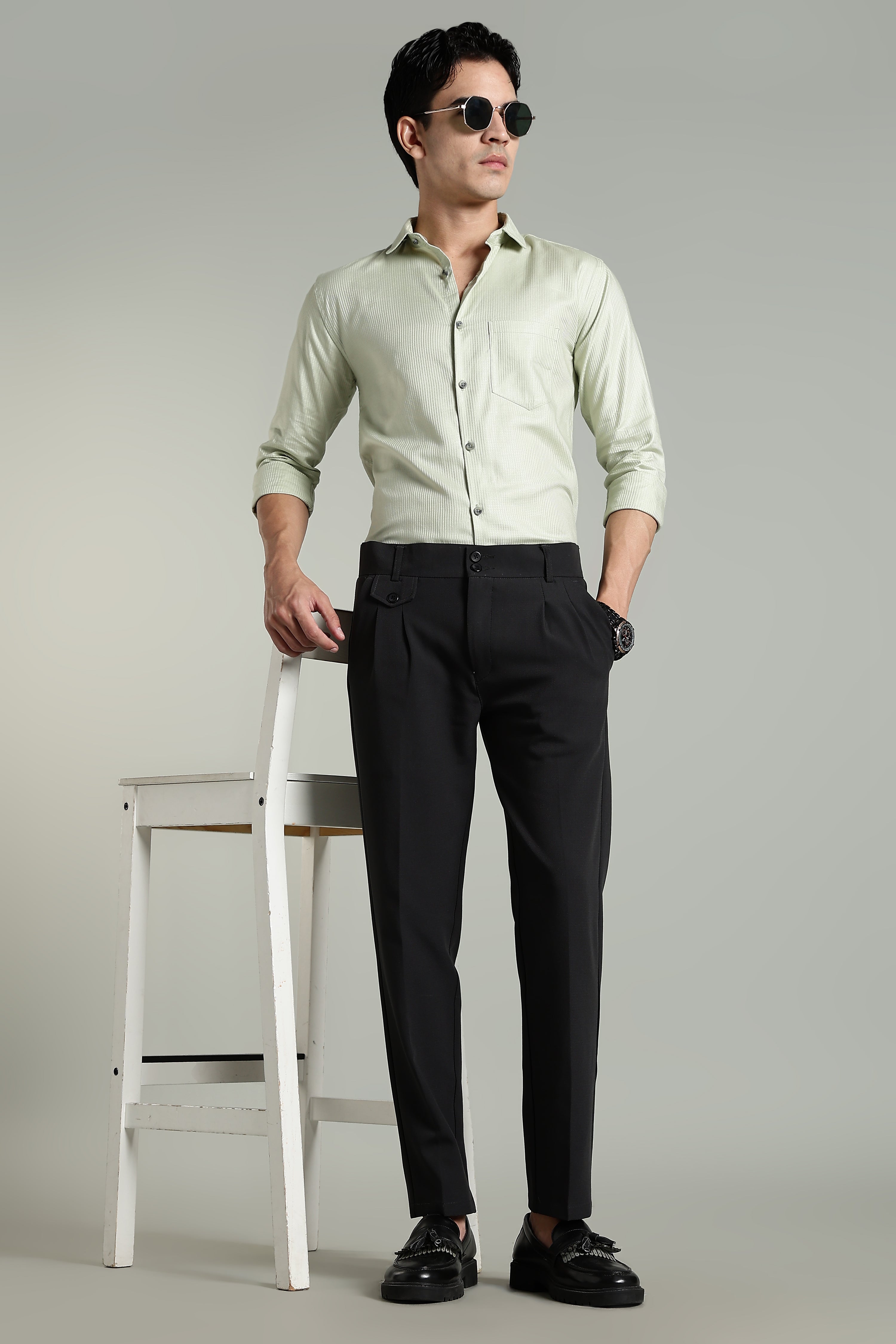 Men Stria Green Solid Shirt