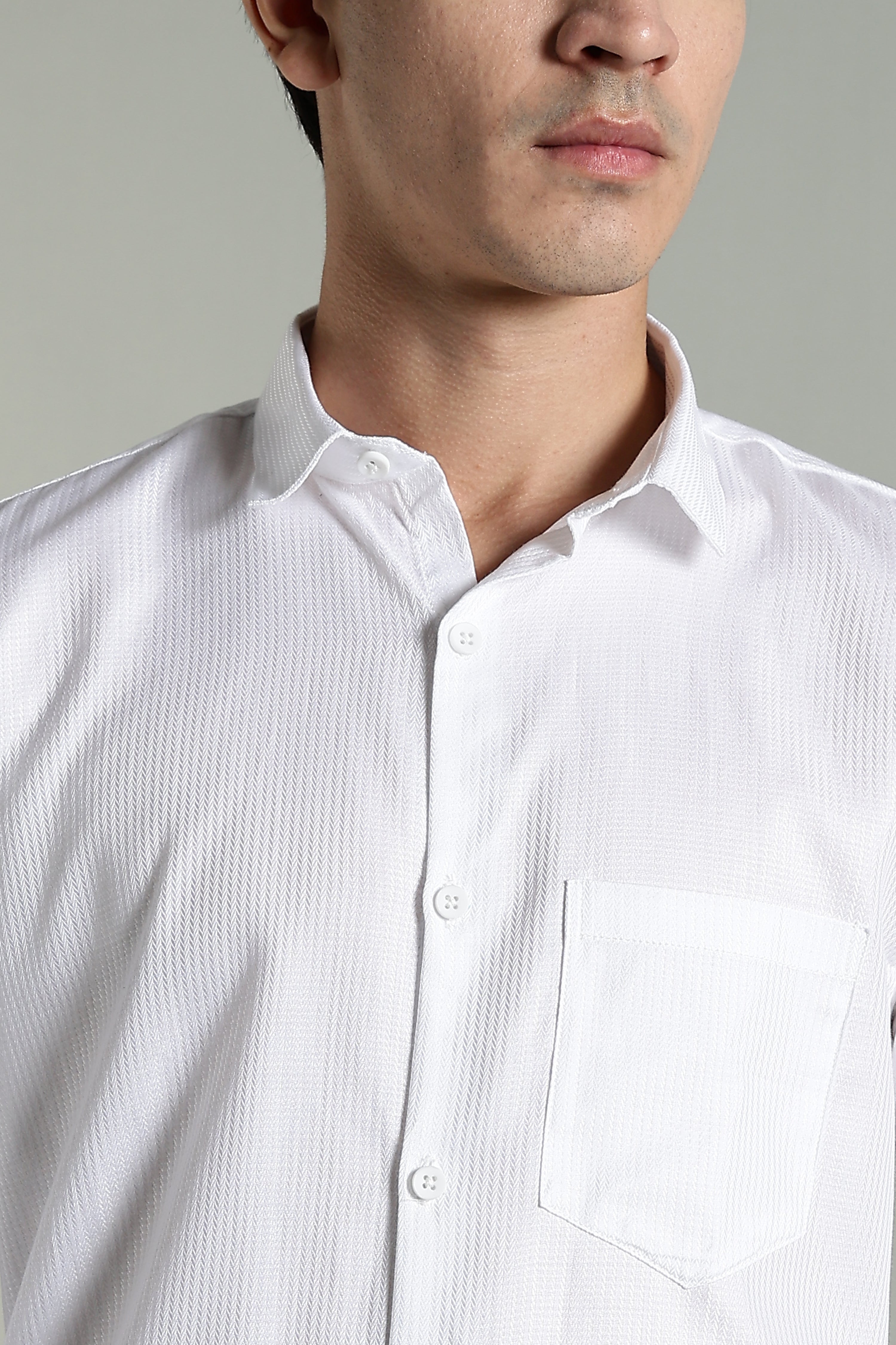 Men Stria White Solid Shirt