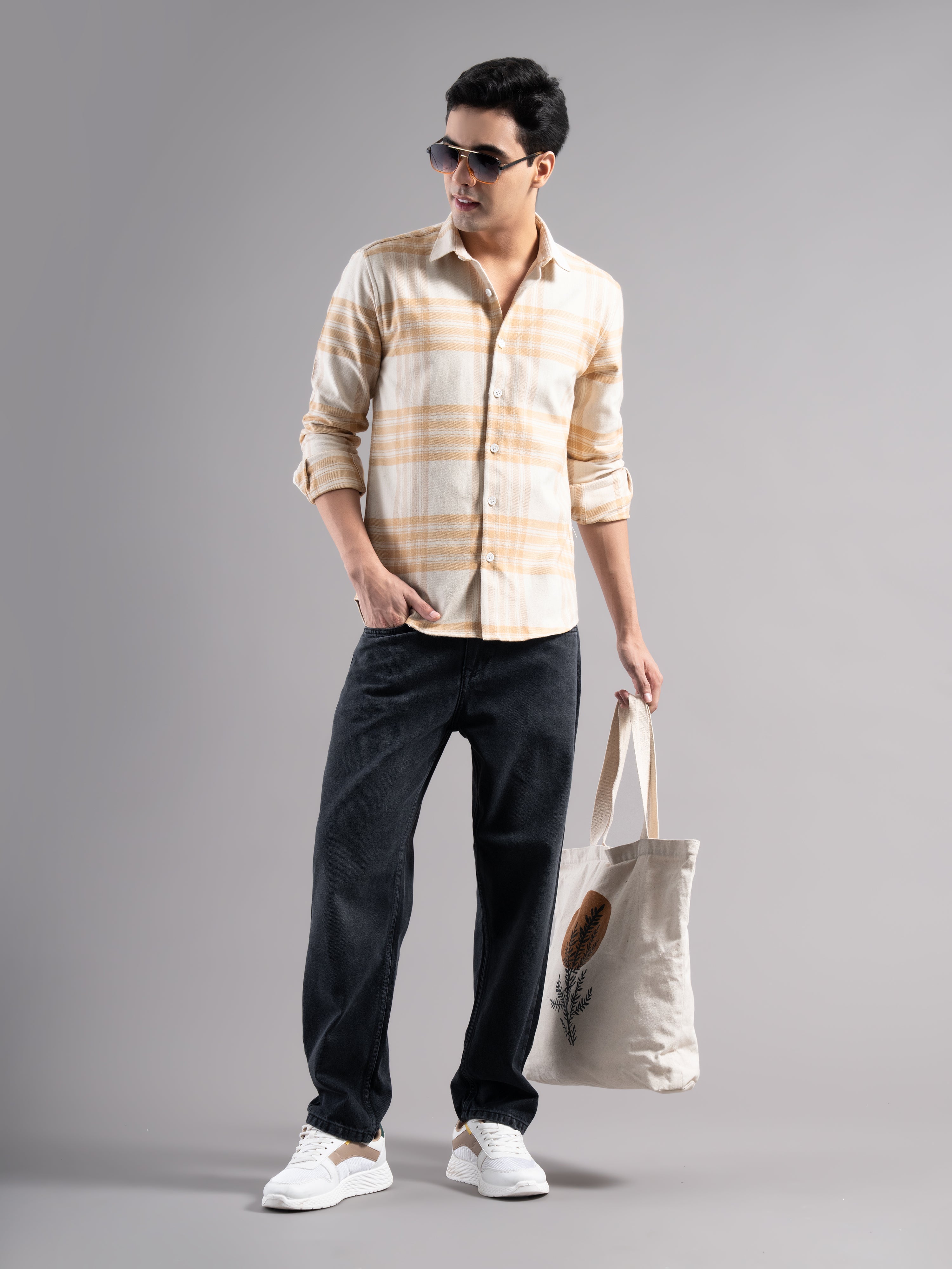 Men Auron Checks Shirt