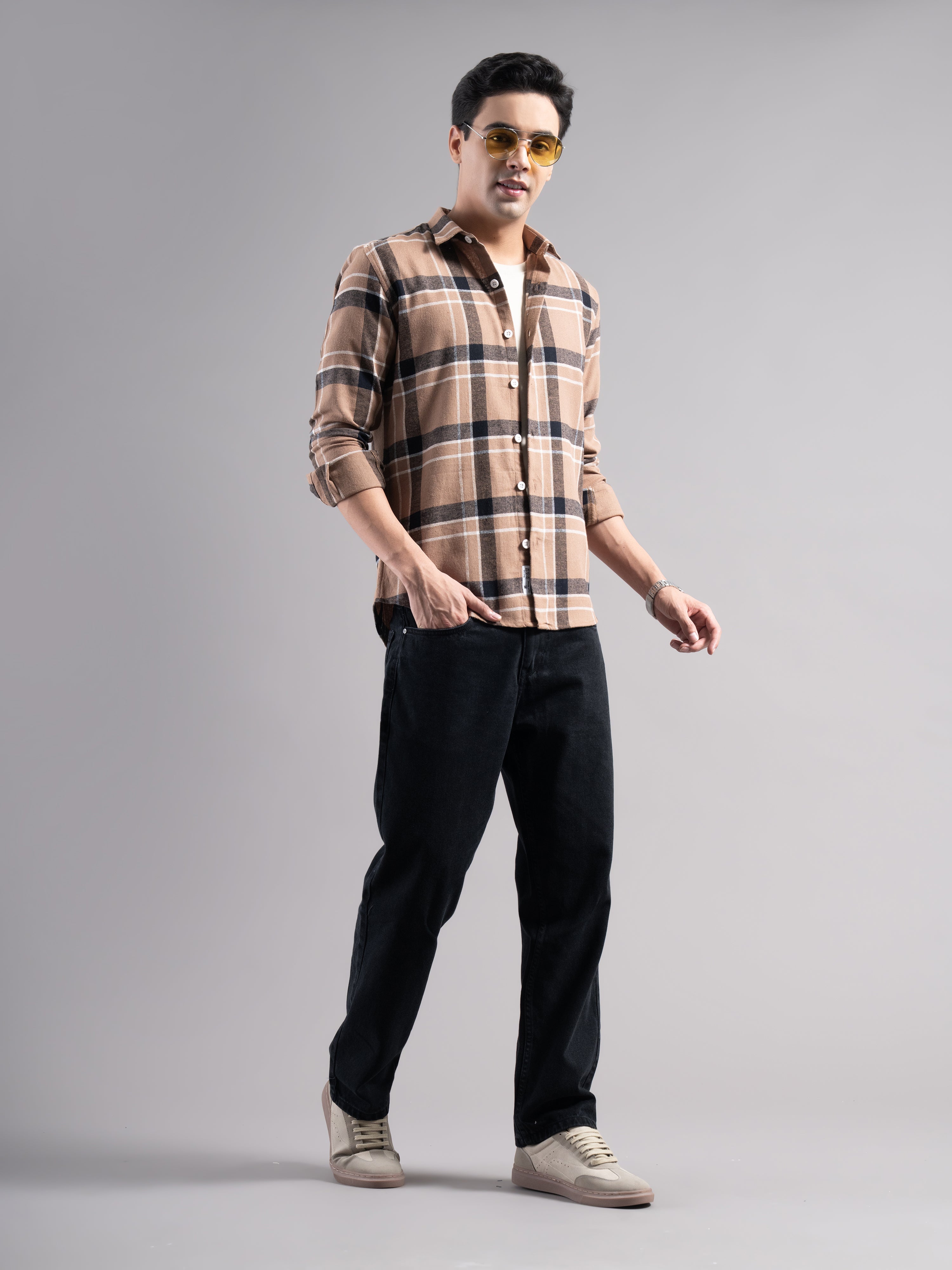 Men Auron Checks Shirt