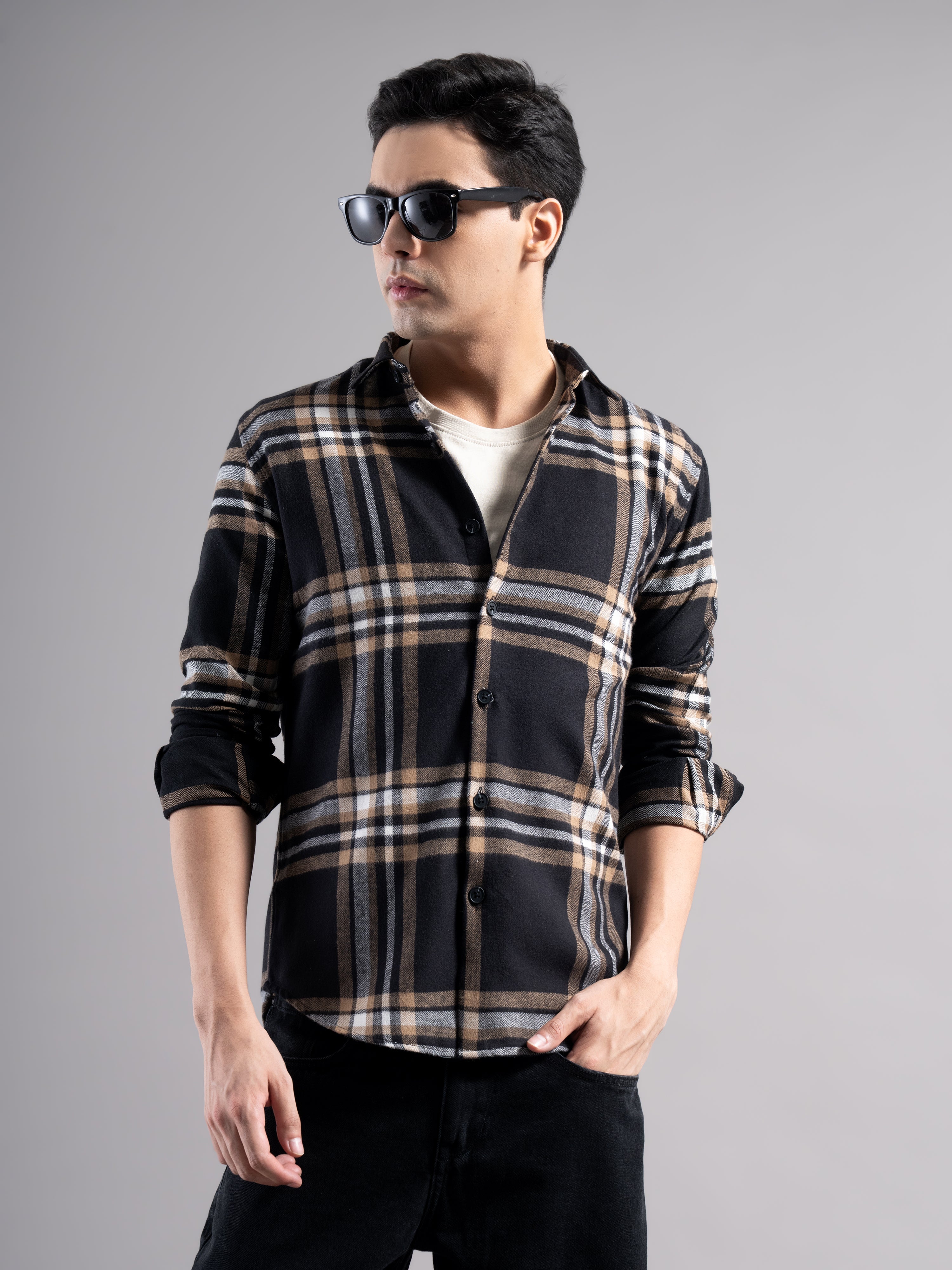 Men Auron Checks Shirt