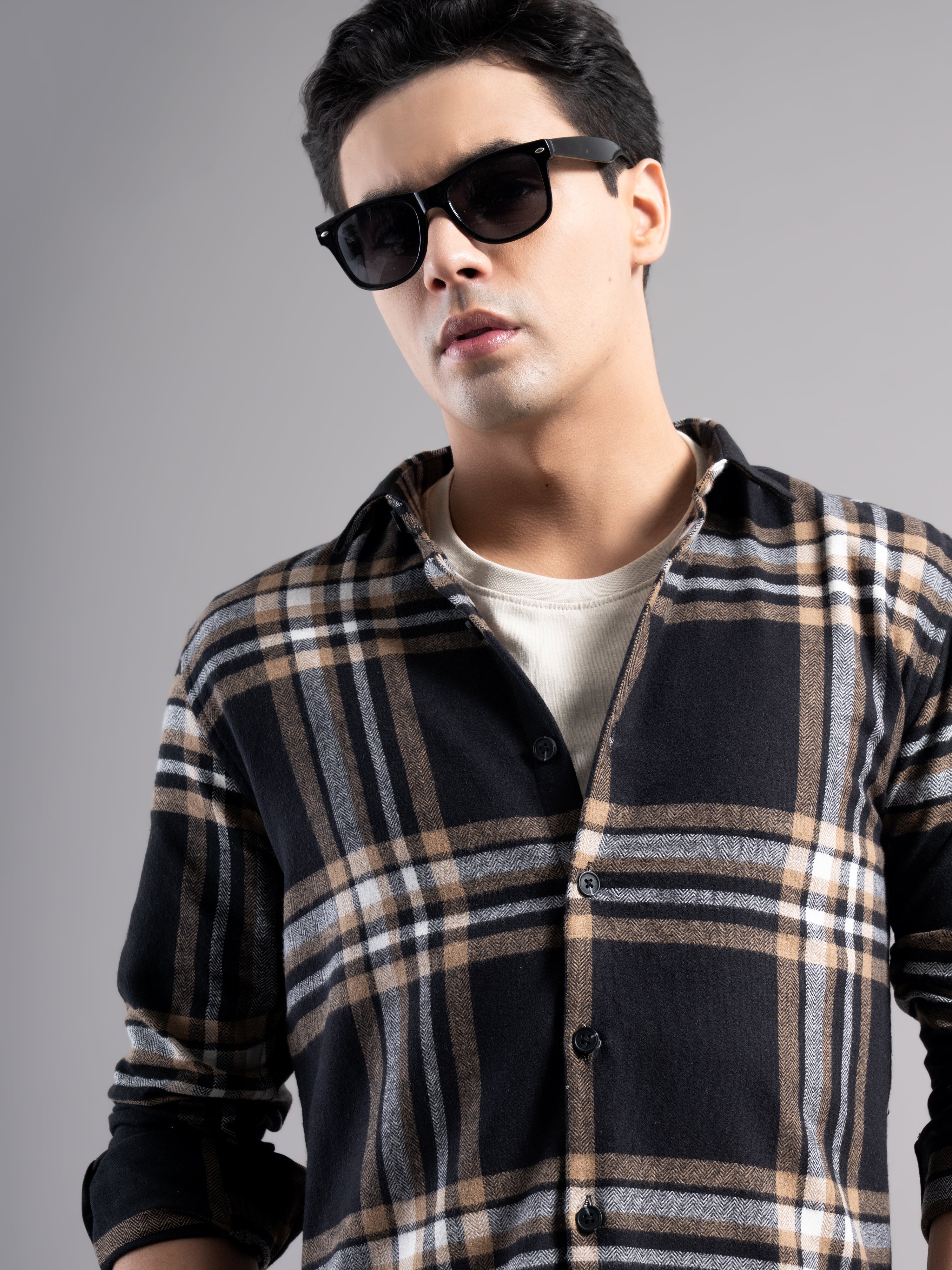 Men Auron Checks Shirt