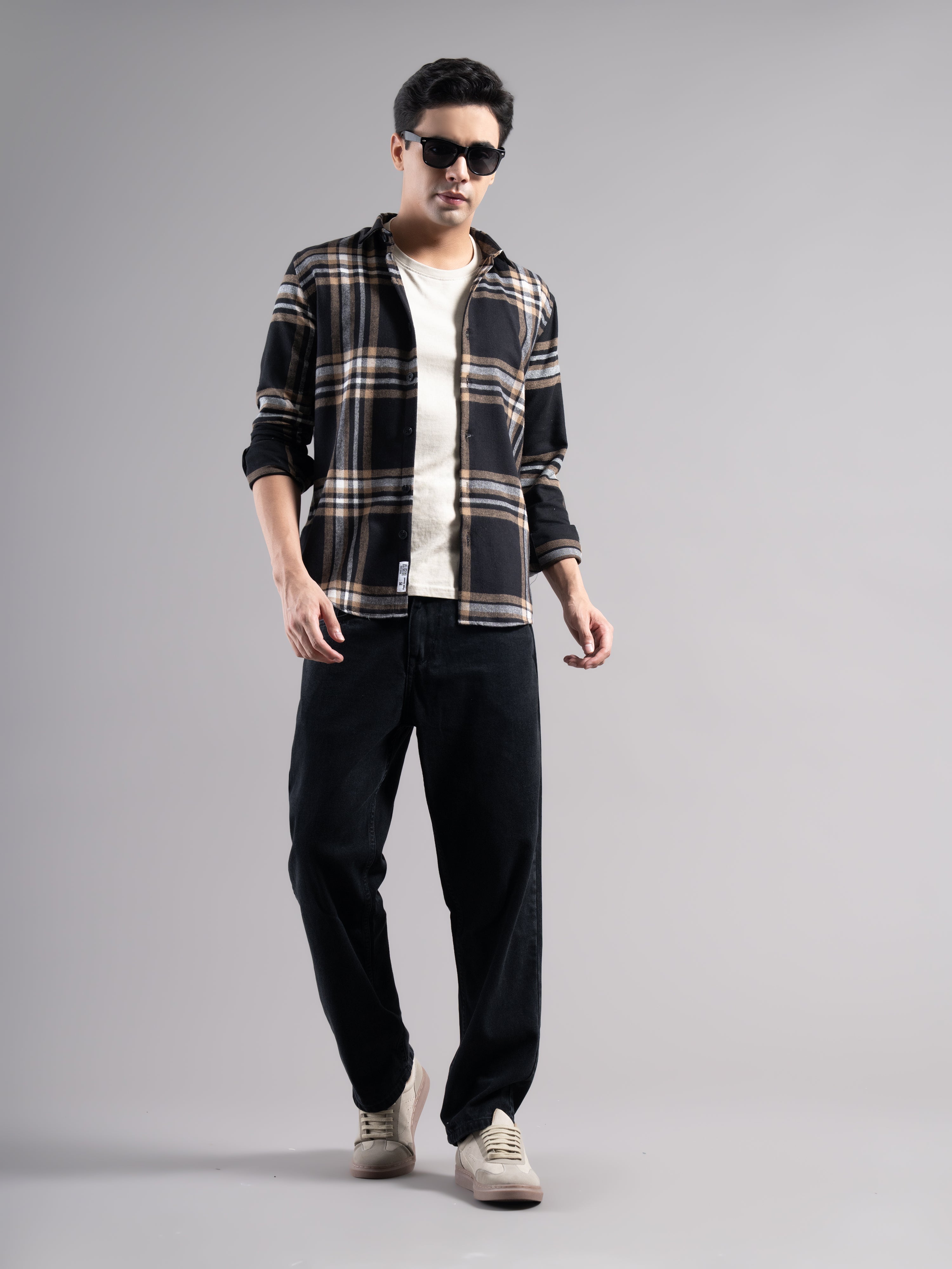 Men Auron Checks Shirt