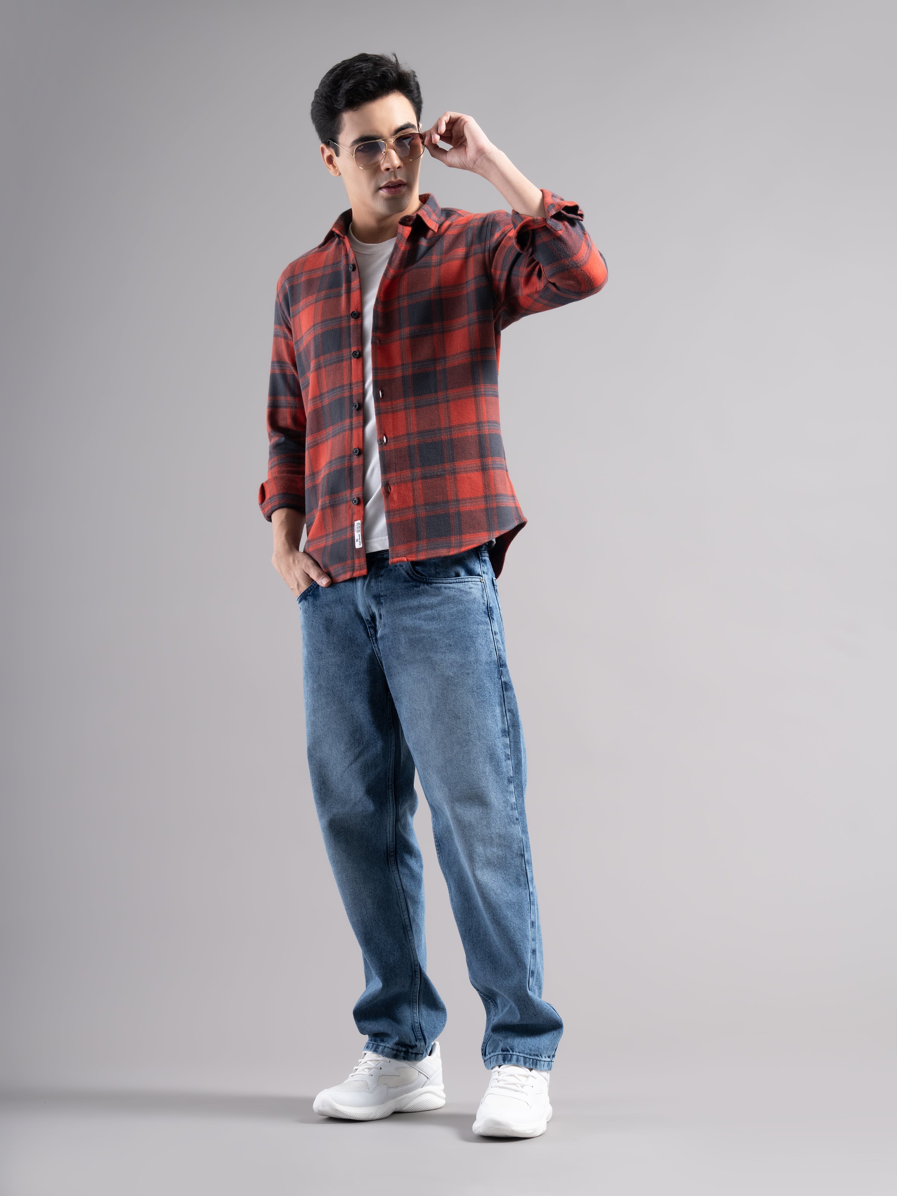 Men Auron Checks Shirt