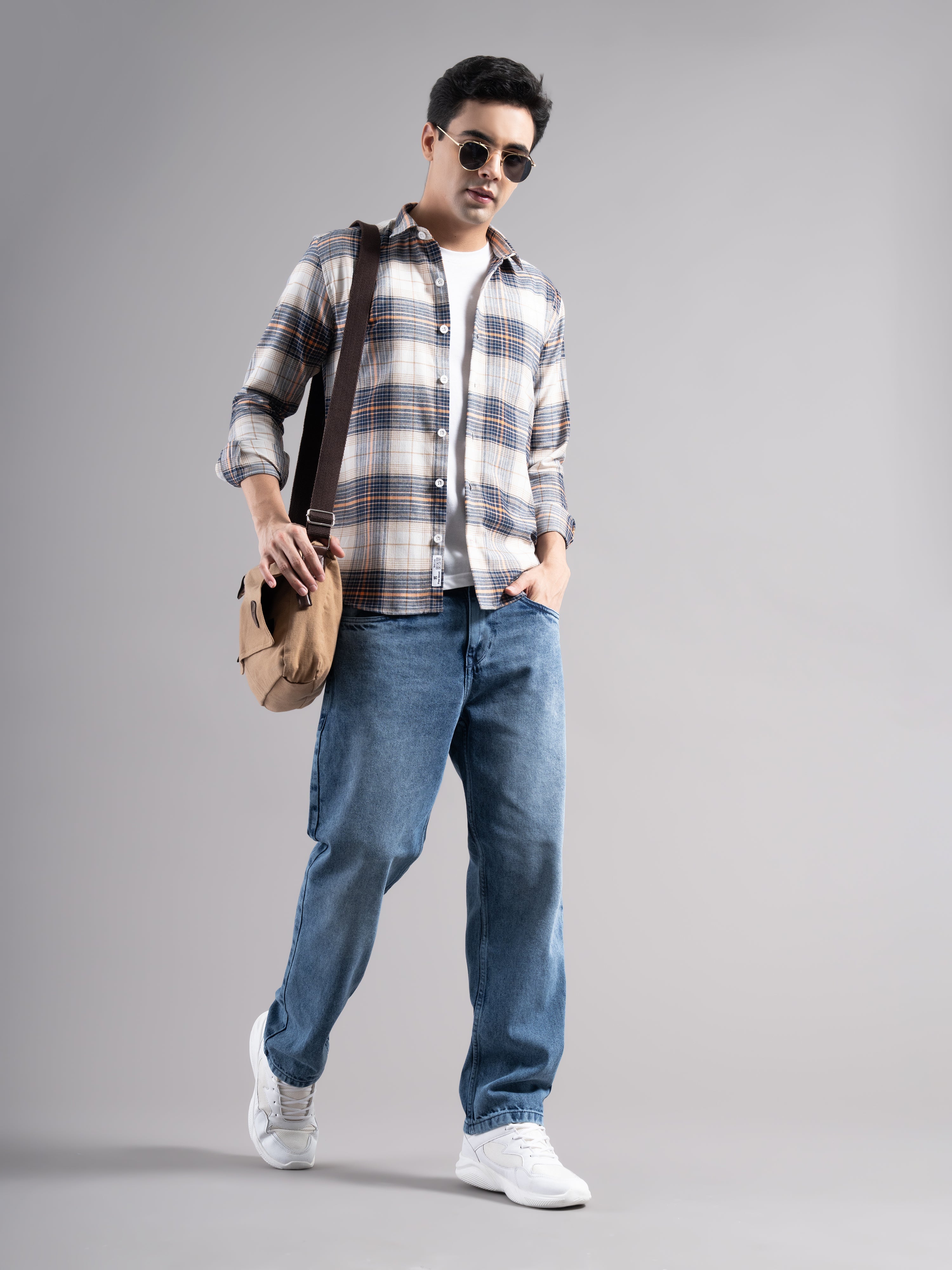 Men Balen Checks Shirt
