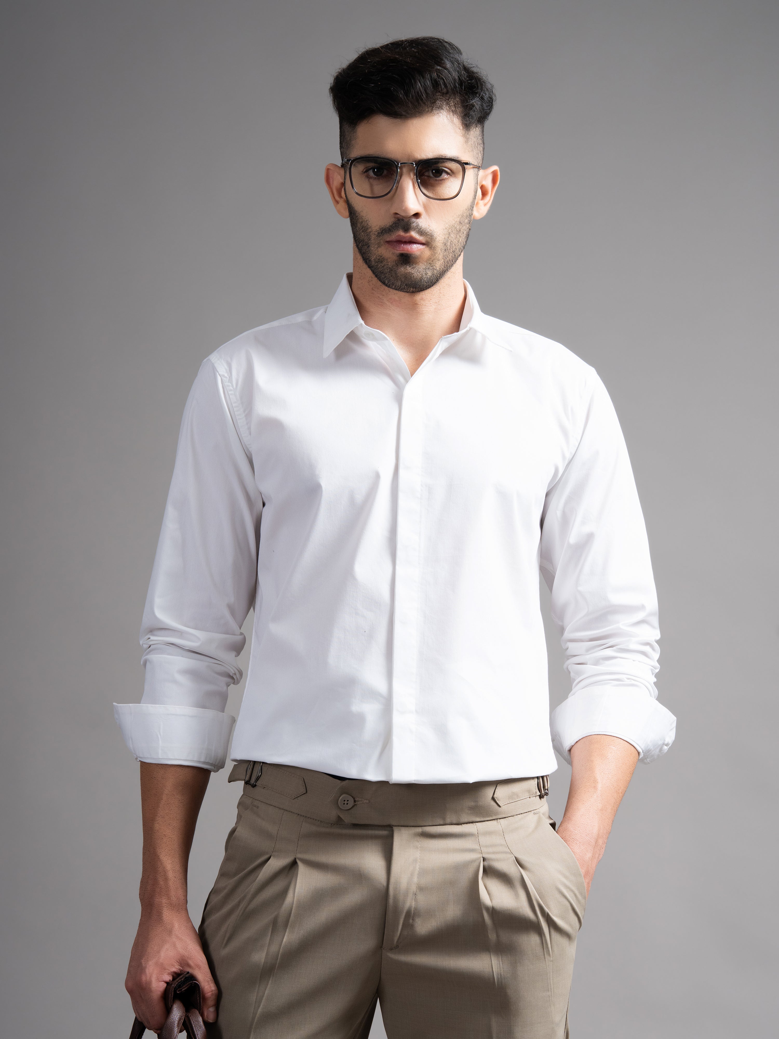 Men Evin White Solid Shirt