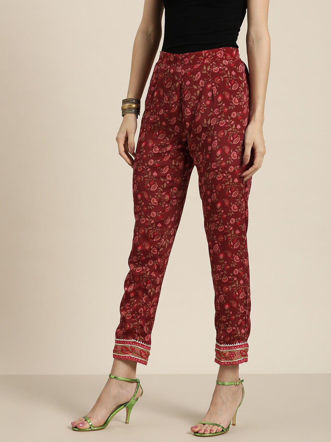 Women Maroon Floral Pencil Pants