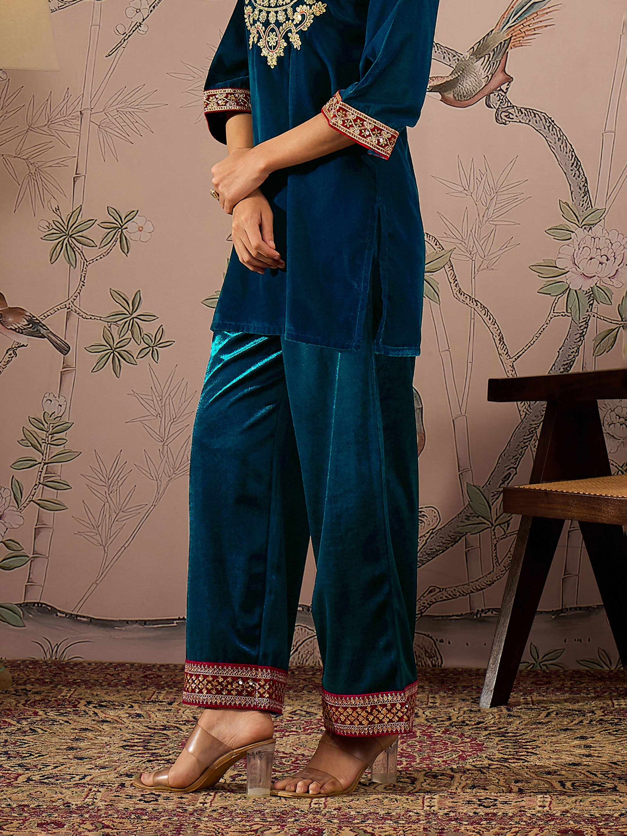 Women Teal Velvet Hem Embroidered Straight Pants