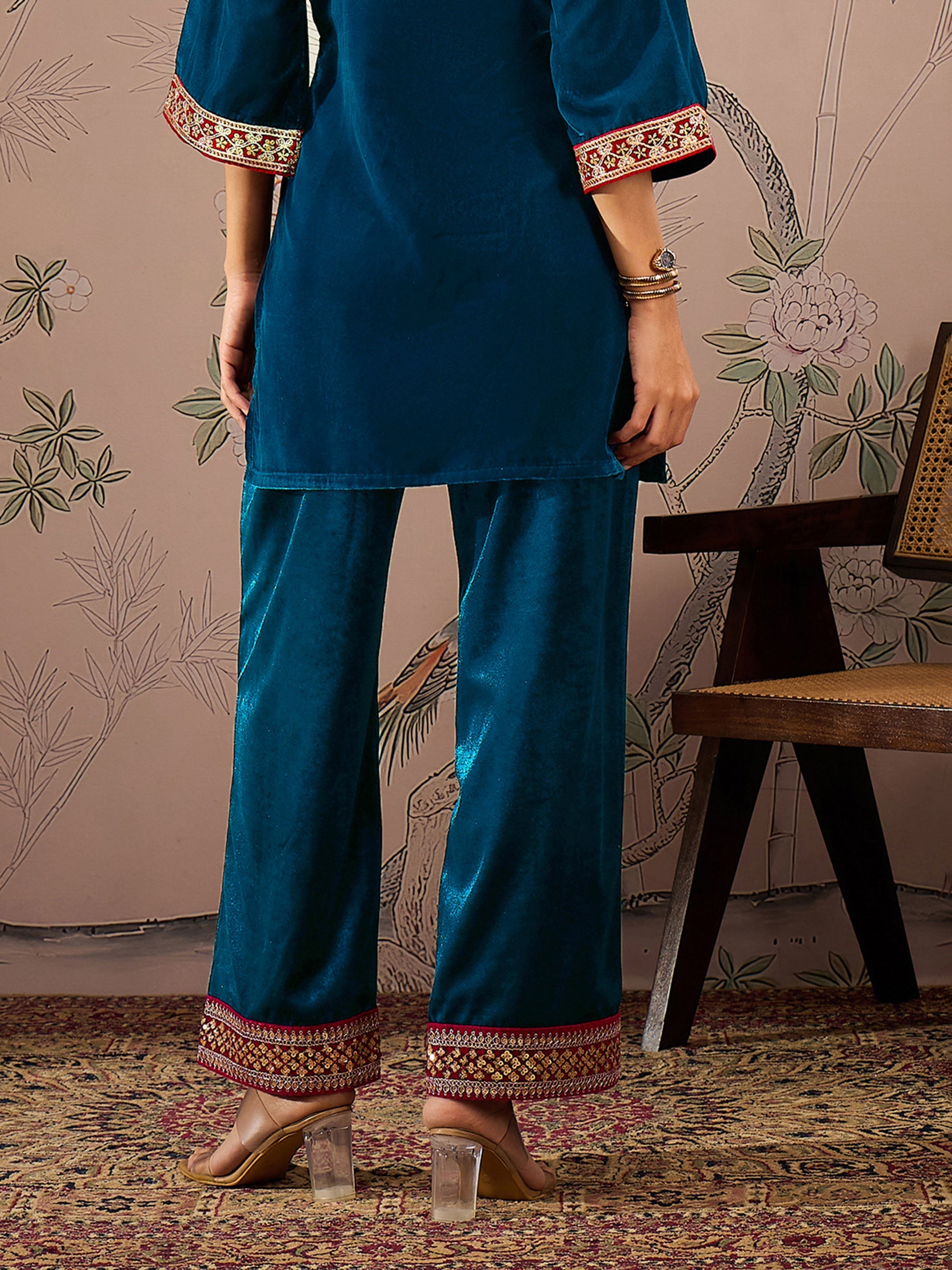 Women Teal Velvet Hem Embroidered Straight Pants