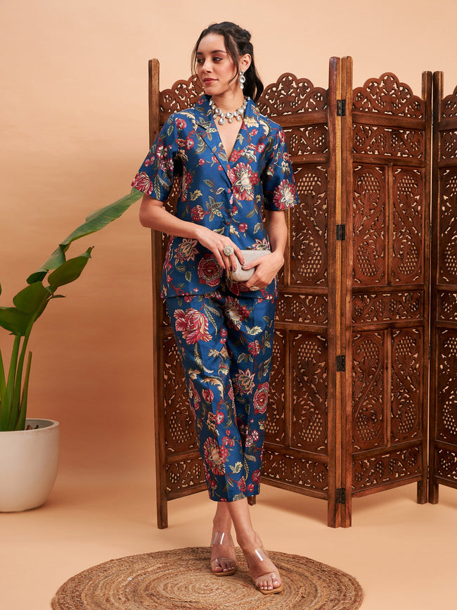 Women Blue Floral Blazer With Straight Pants