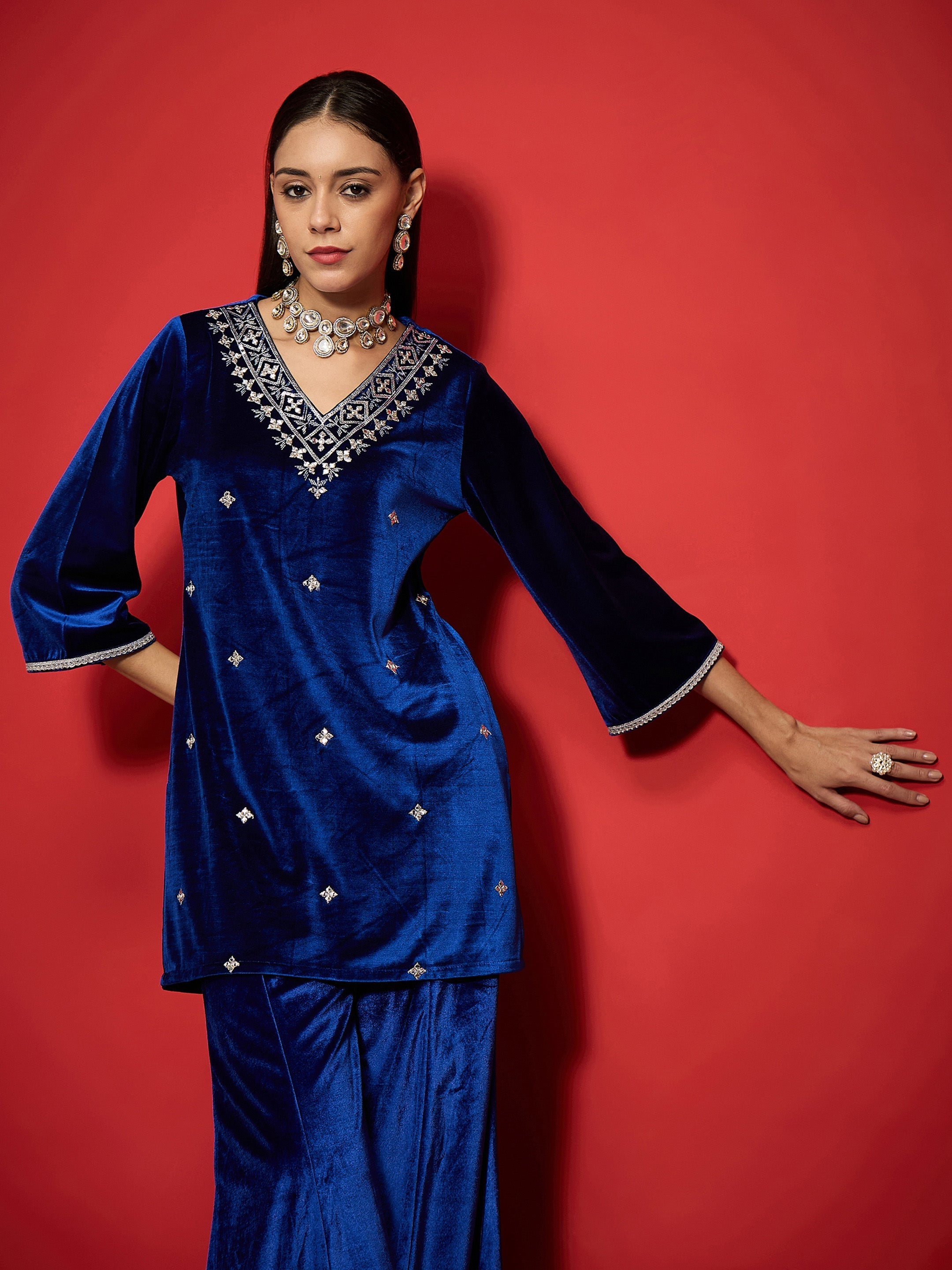 Women Royal Blue Velvet Emb V-Neck Short Kurta With Palazzos