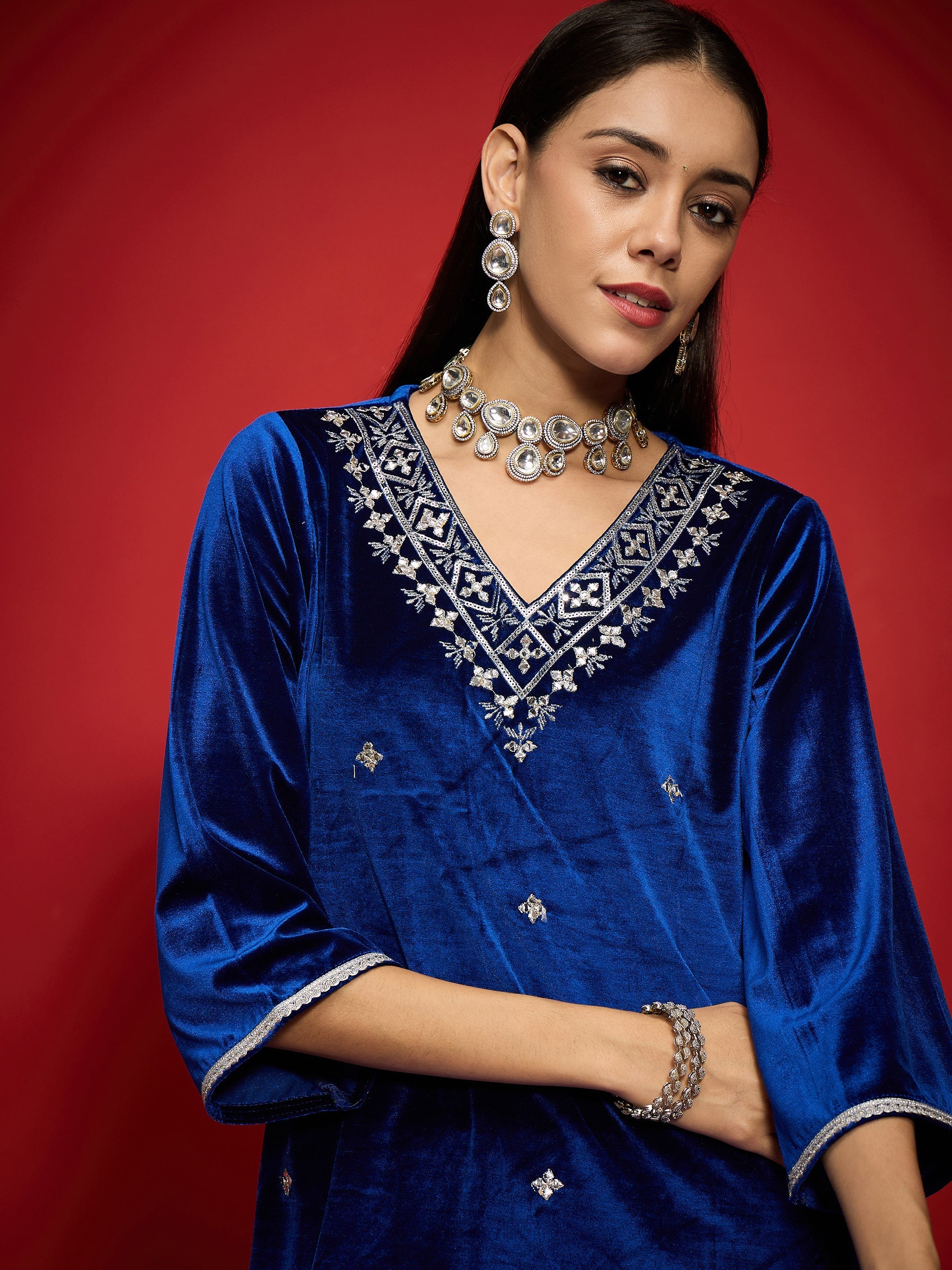 Women Royal Blue Velvet Emb V-Neck Short Kurta With Palazzos