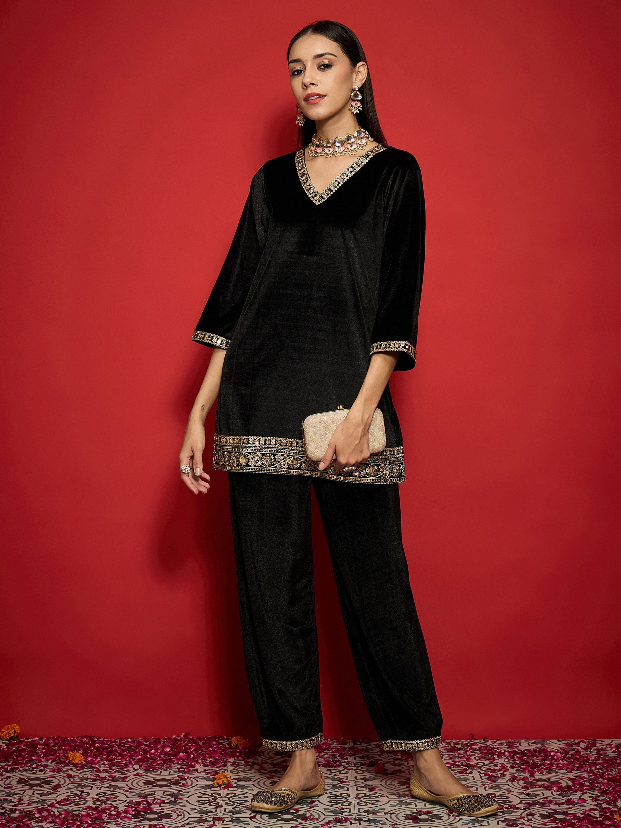 Women Black Velvet Emb V-Neck Short Kurta With Straight Pants