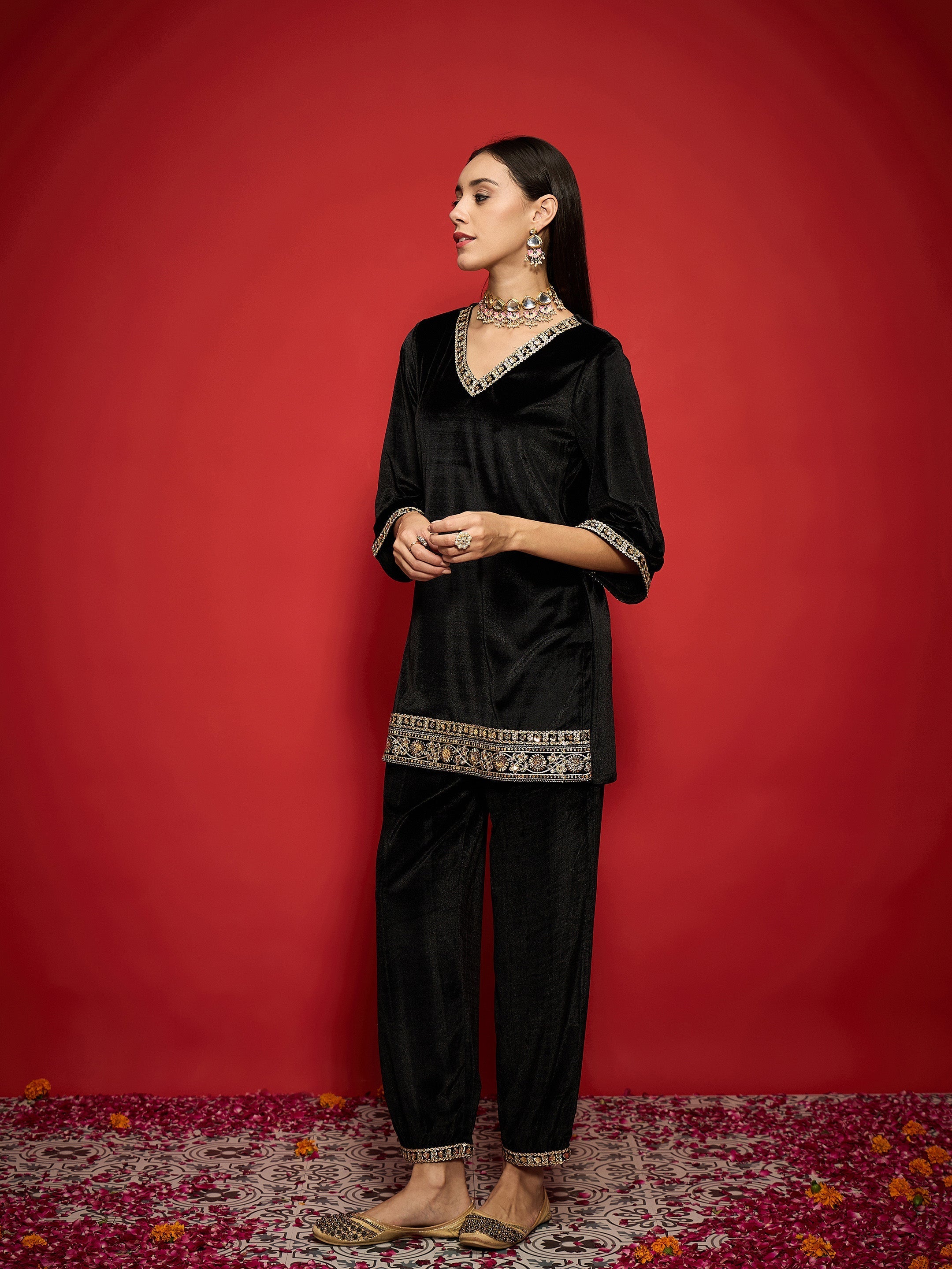 Women Black Velvet Emb V-Neck Short Kurta With Straight Pants