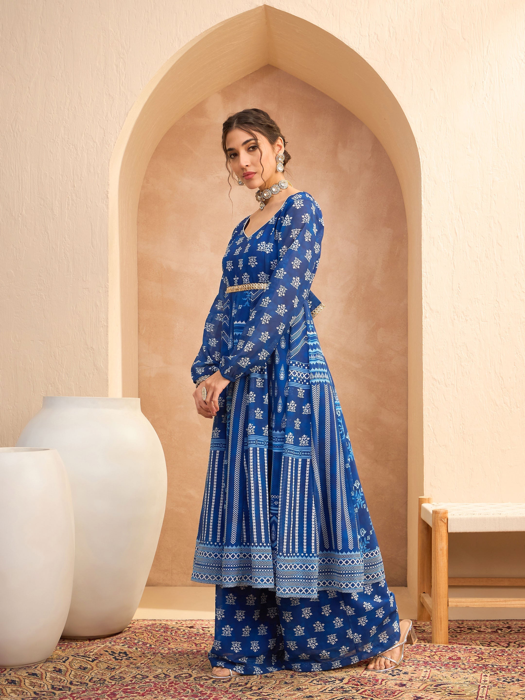 Women Blue Floral Sweetheart Neck Anarkali Kurta With Palazzos