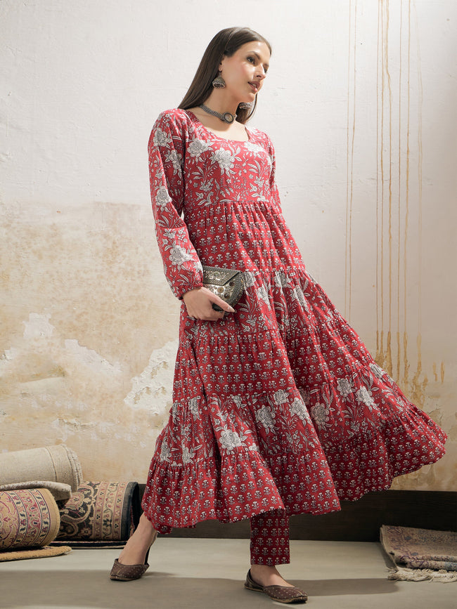 Women Maroon & White Cambric Tired Kurta With Pencil Pants