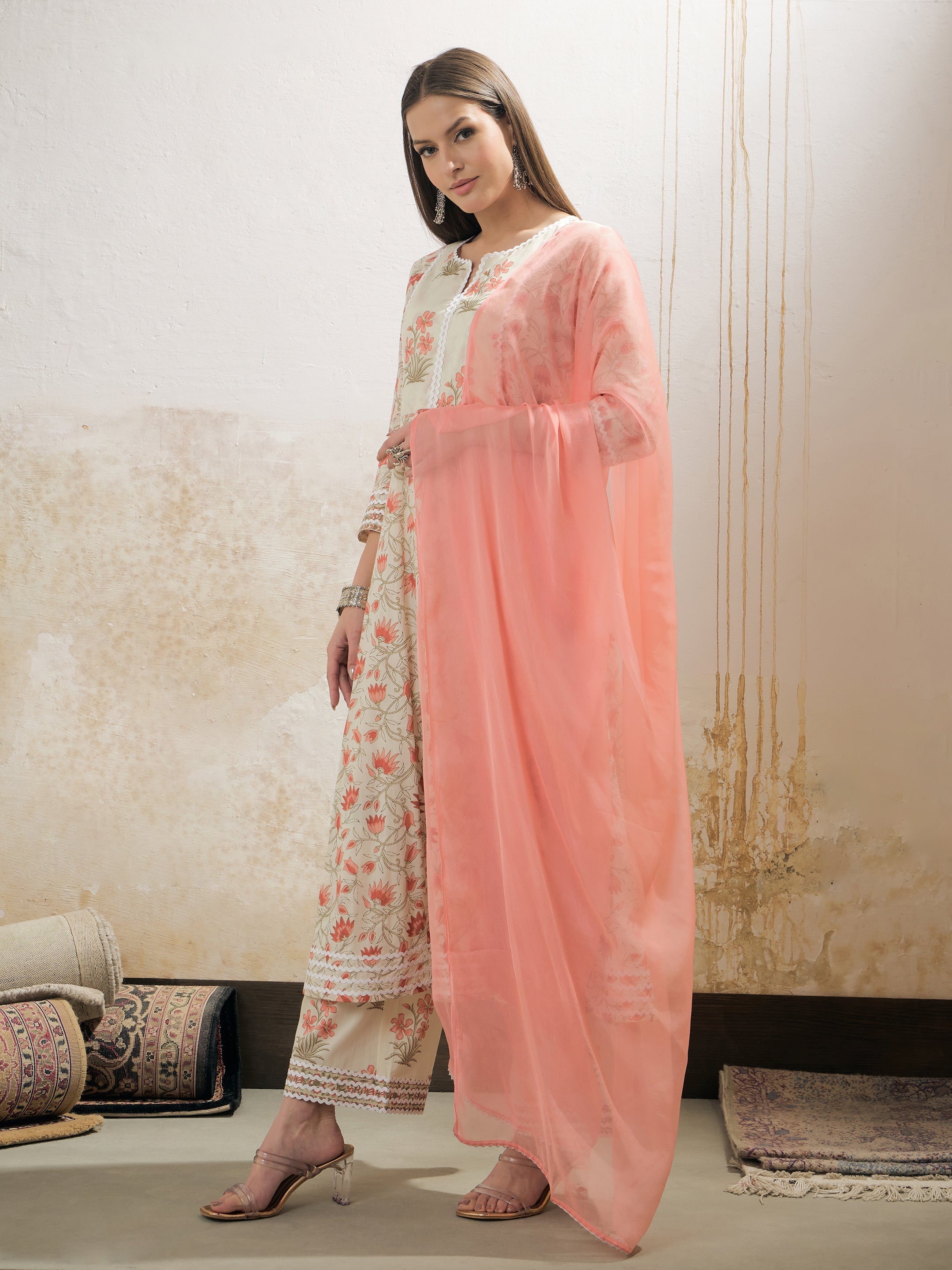 Women Off White & Red Floral Anarkali Kurta With Pencil Pants & Dupatta