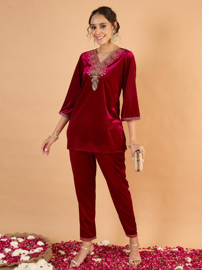 Women Magenta Velvet Embroidered Short Kurta With Pencil Pants