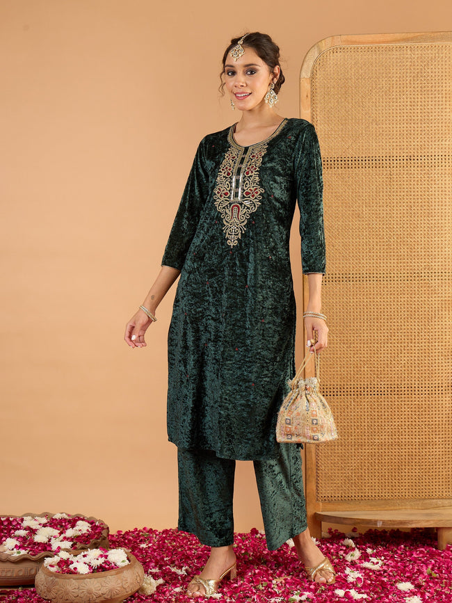 Women Green Velvet Embroidered Straight Kurta With Straight Pants