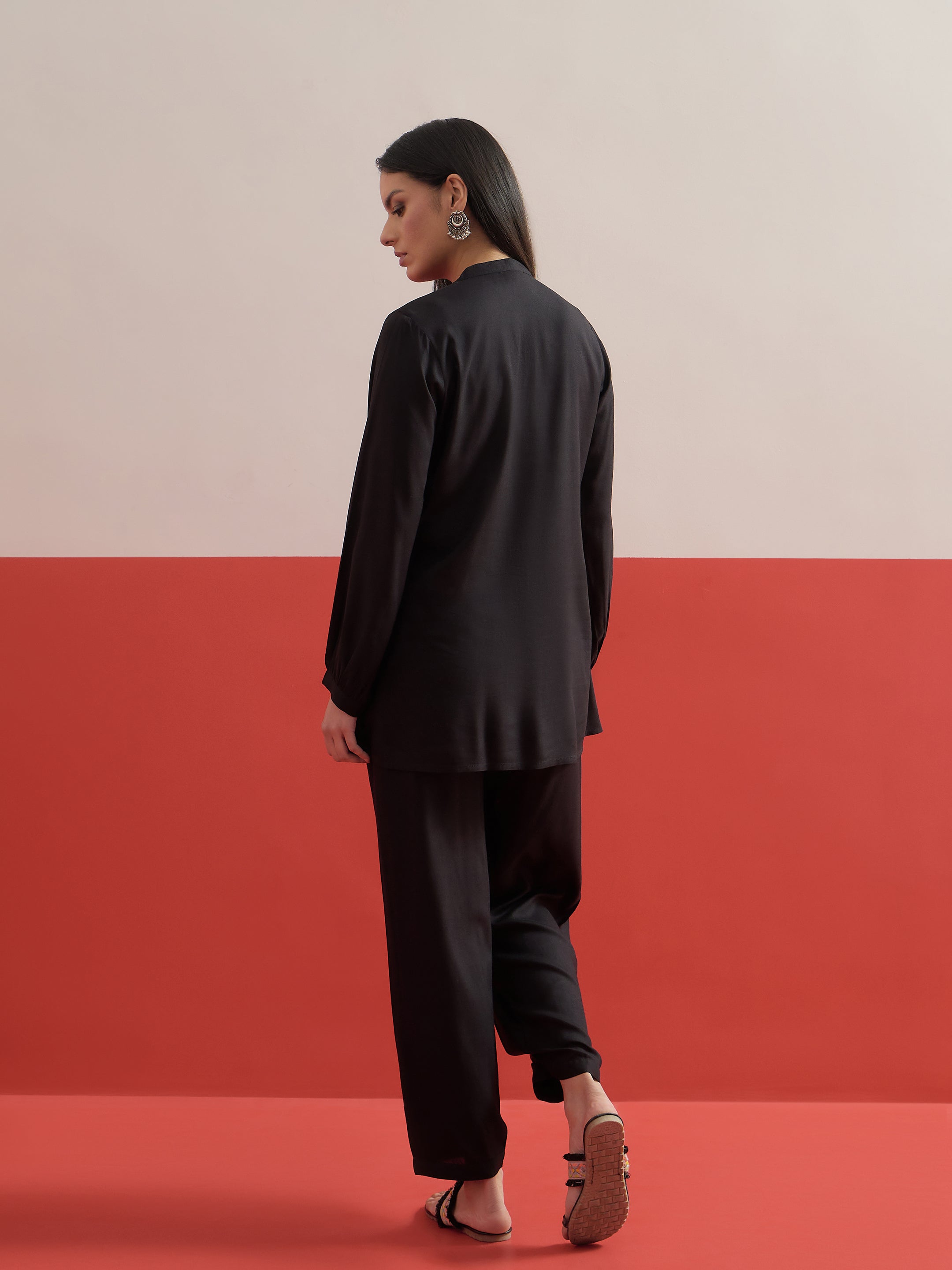 Women Black Hem Embroidered Shirt With Pleated Pants