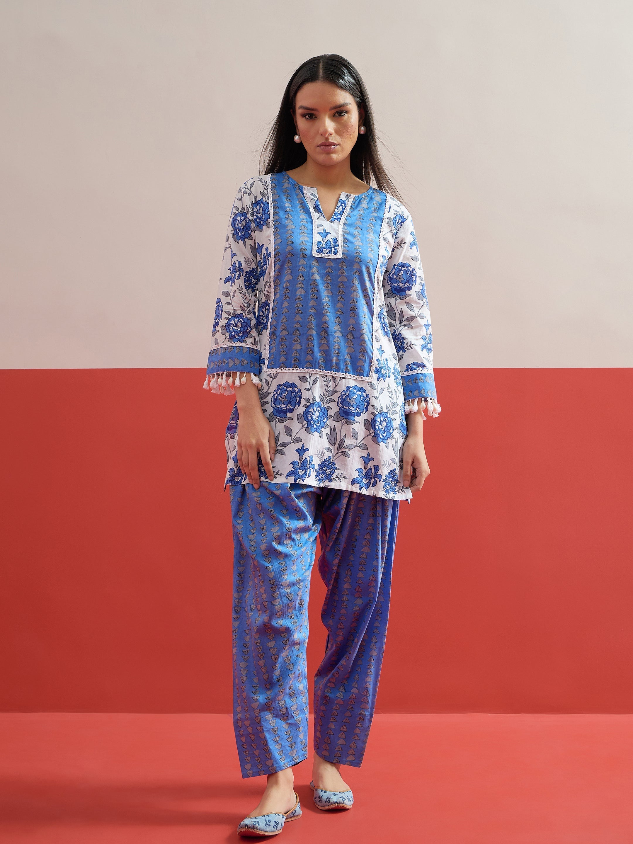 Women Blue Floral Short Kurti With Pharsi Salwar