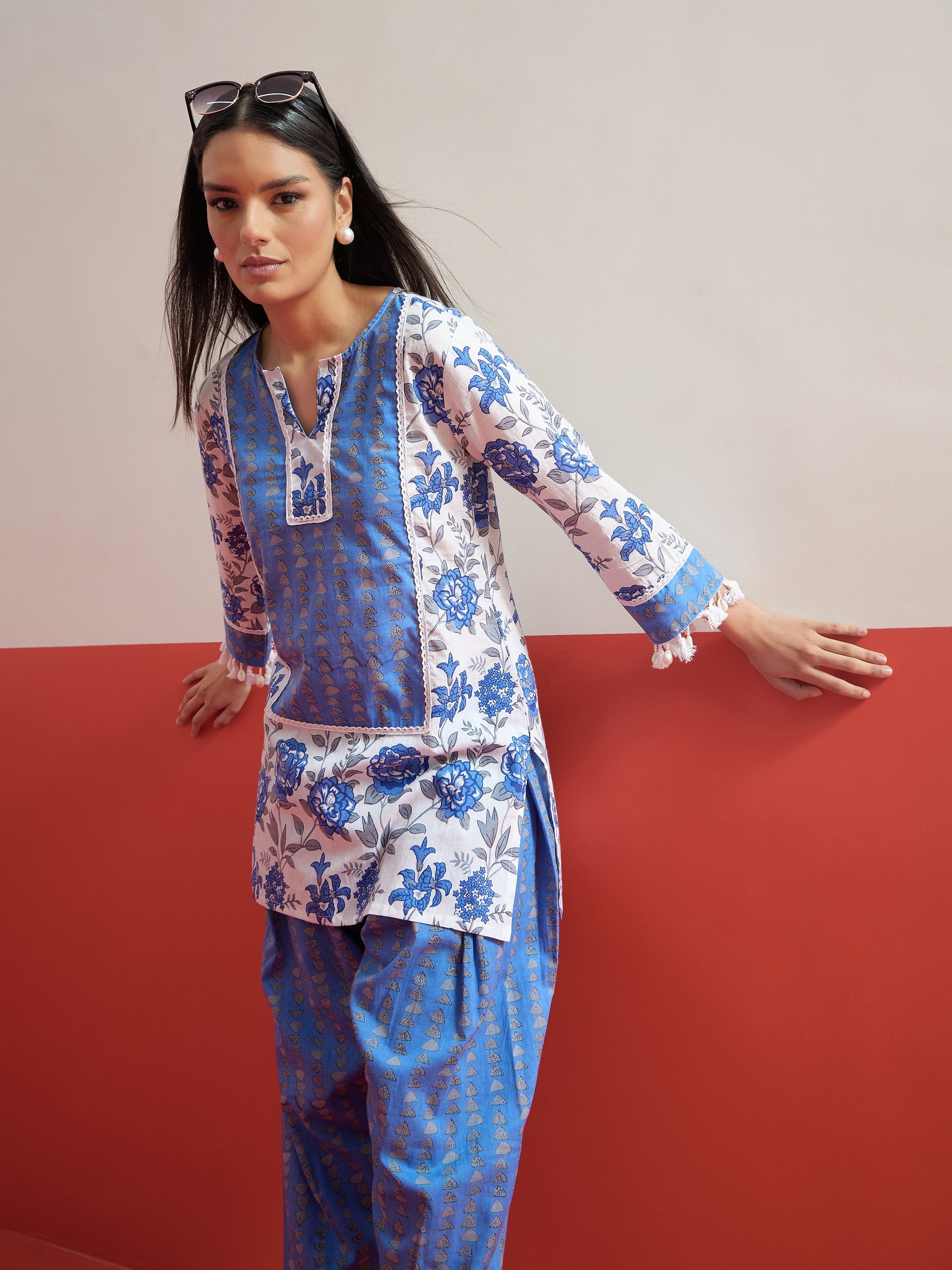 Women Blue Floral Short Kurti With Pharsi Salwar