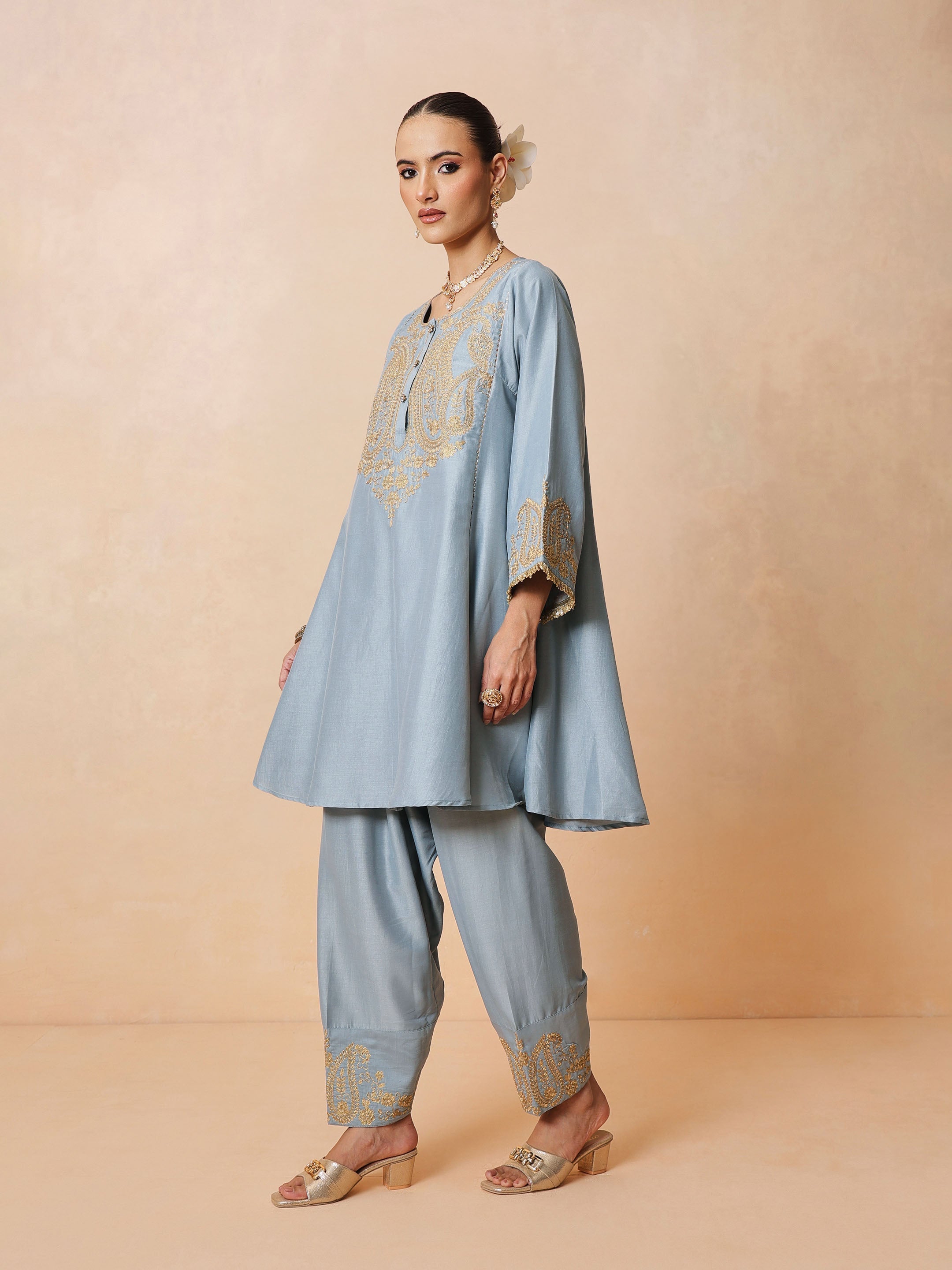 Women Powder Blue Embroidered Choga Kurta With Farshi Salwar & Dupatta