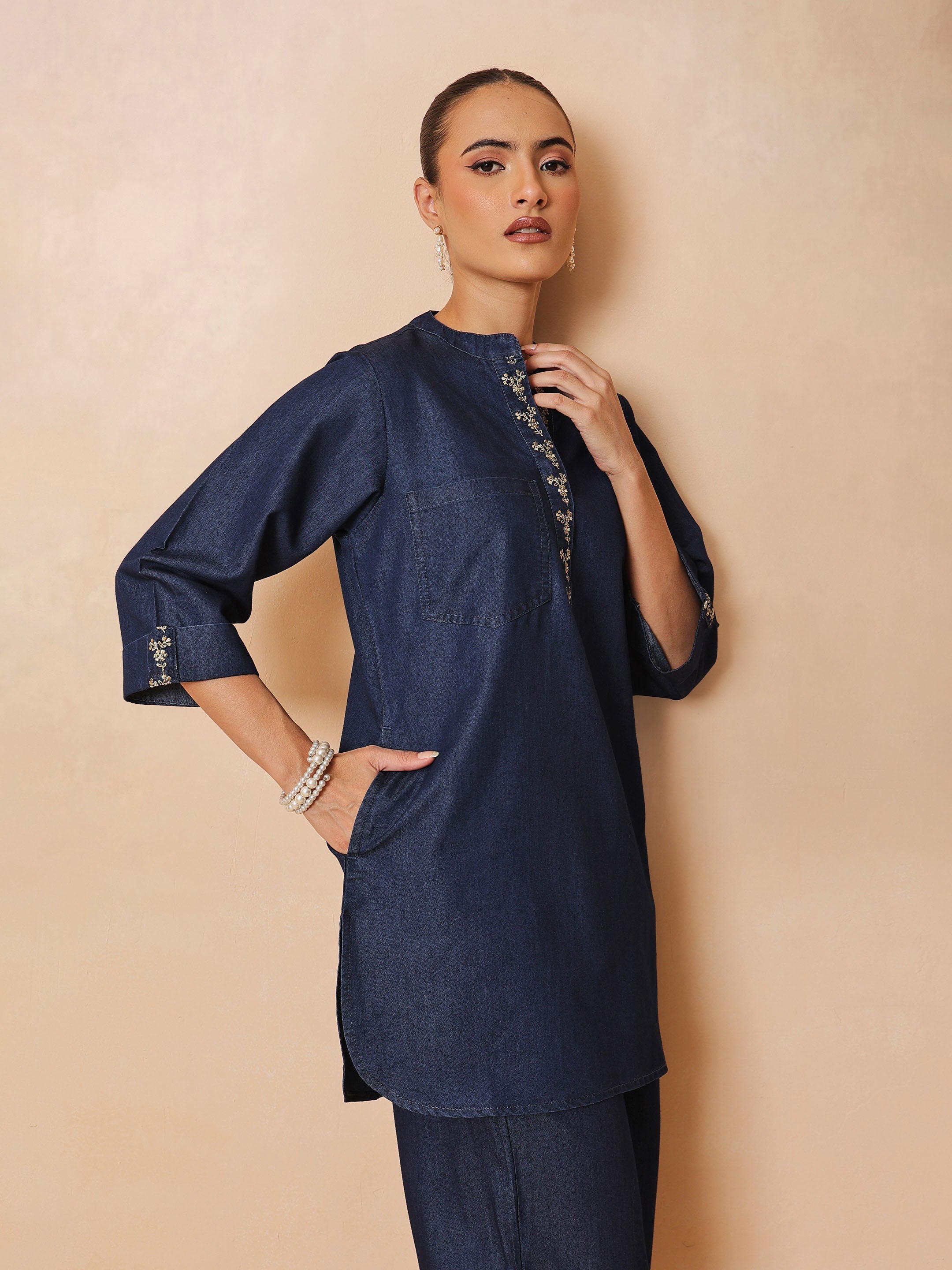 Women Navy Embroidered Short Kurta With Straight Pants