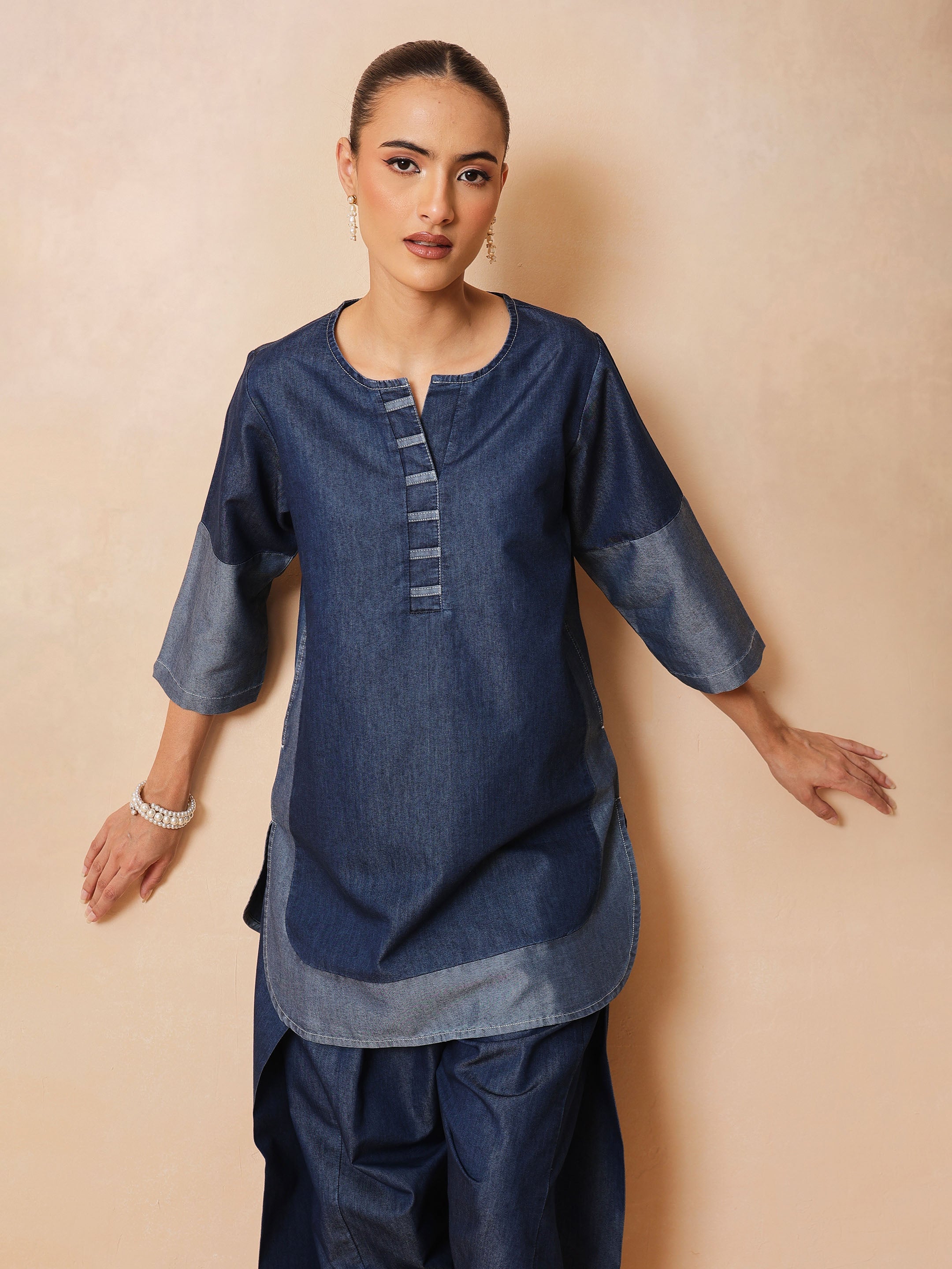 Women Navy Colour Block Short Kurta With Farshi Salwar