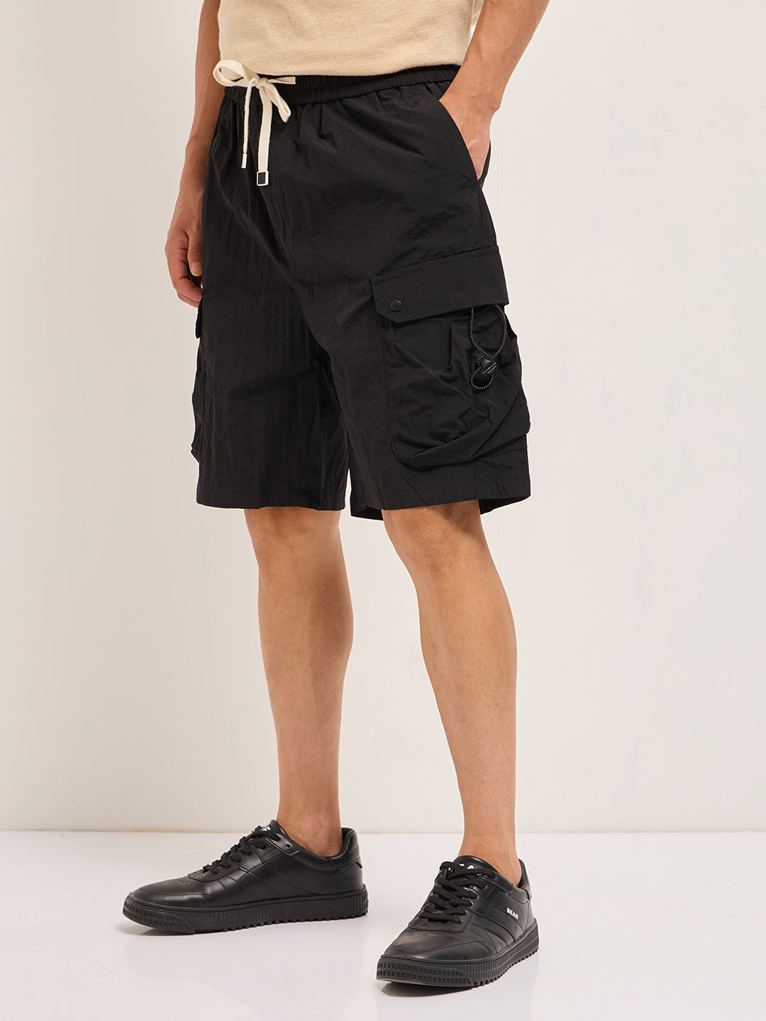 Men Black Solid Polyester Regular Fit Knee-Length Cargo Shorts