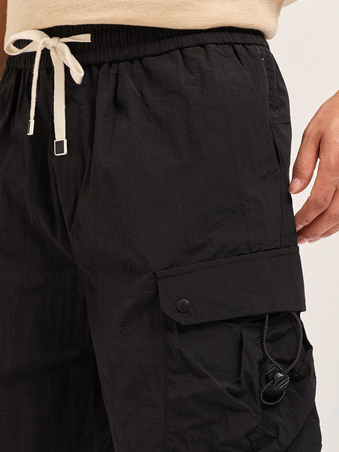 Men Black Solid Polyester Regular Fit Knee-Length Cargo Shorts