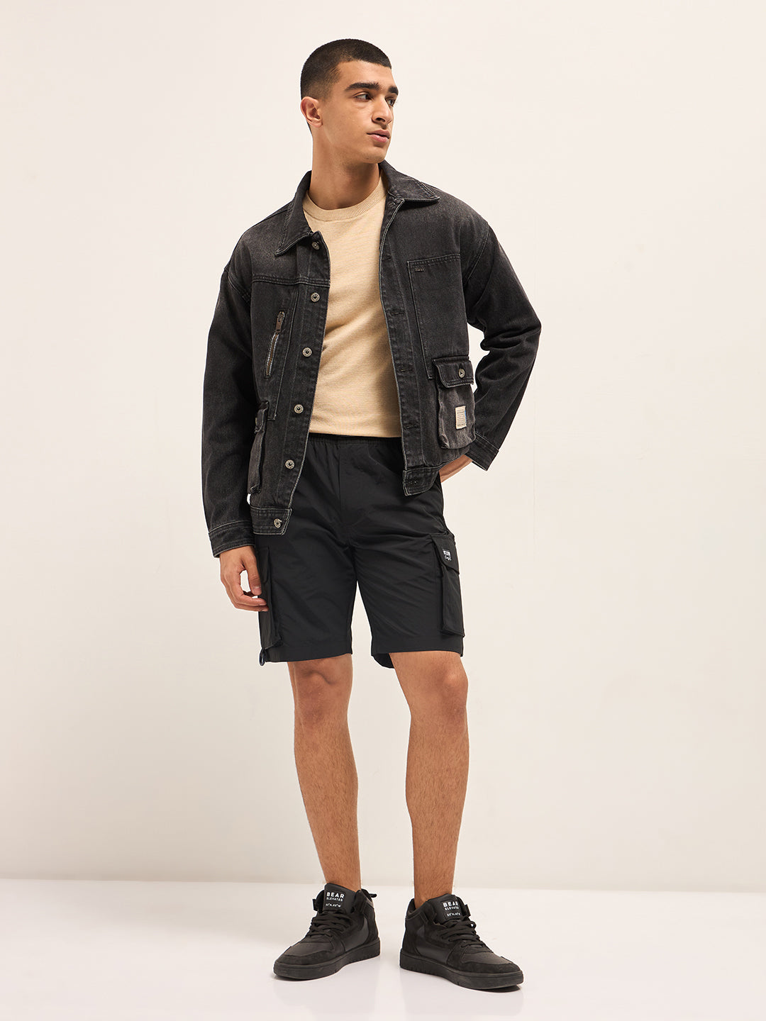 Men Black Solid Nylon Cargo Shorts