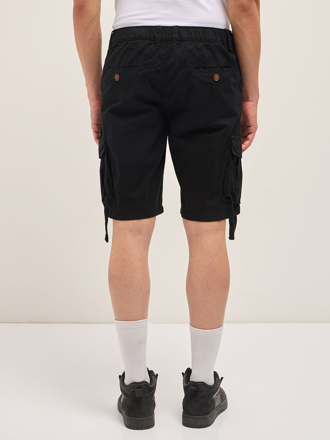 Men Black Solid Cotton Cargo Shorts