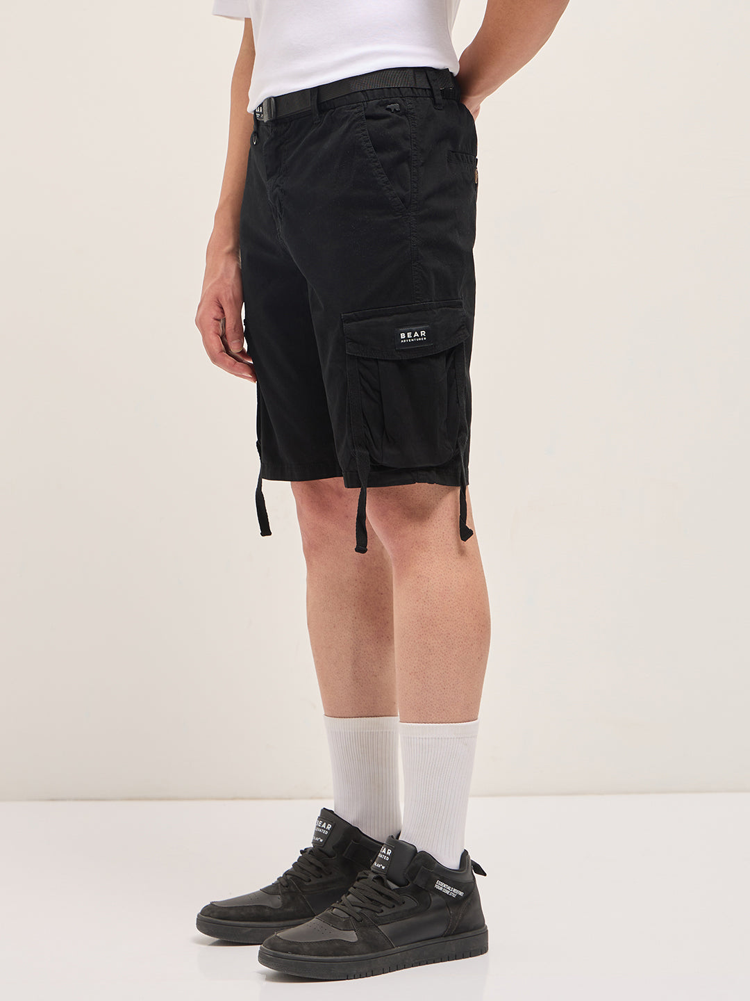 Men Black Solid Cotton Cargo Shorts