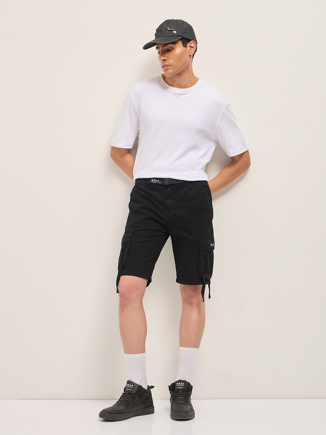 Men Black Solid Cotton Cargo Shorts