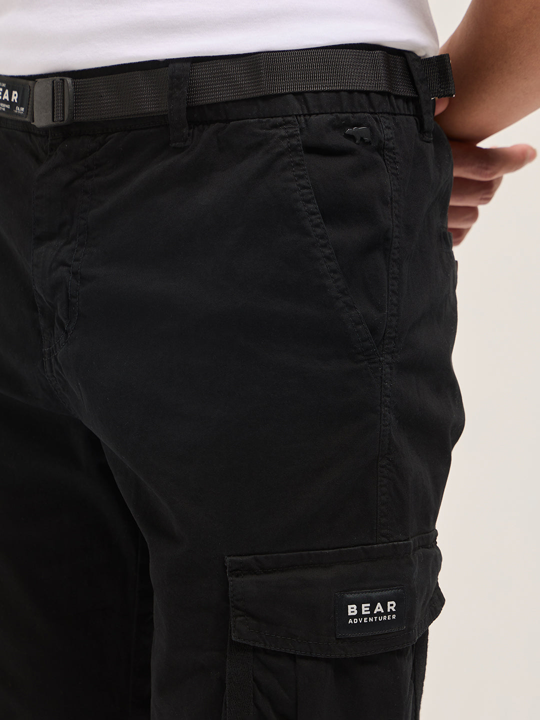 Men Black Solid Cotton Cargo Shorts