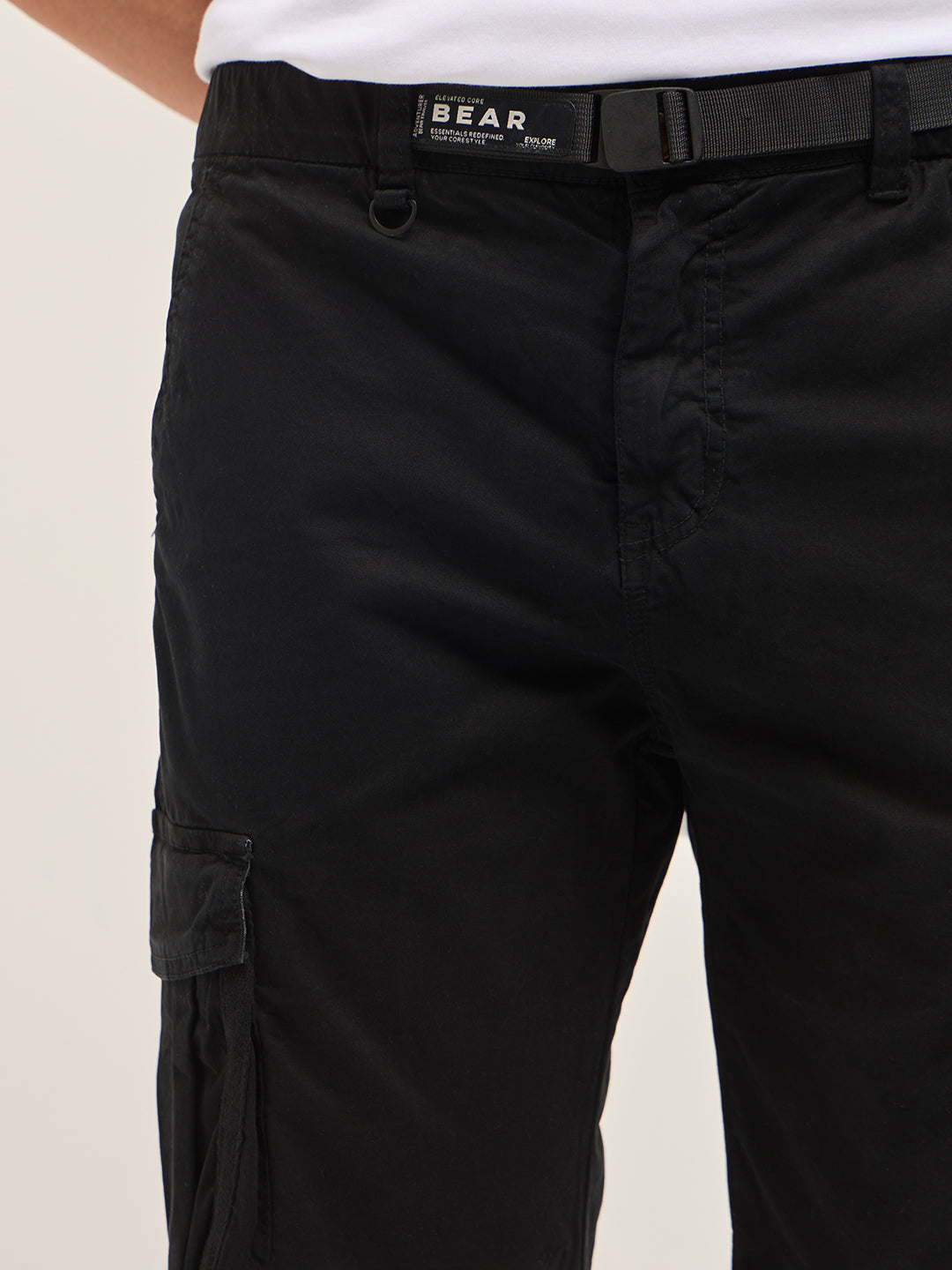 Men Black Solid Cotton Cargo Shorts
