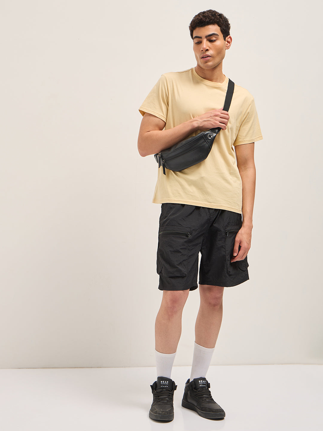Men Black Polyester Regular Fit Knee-Length Cargo Shorts