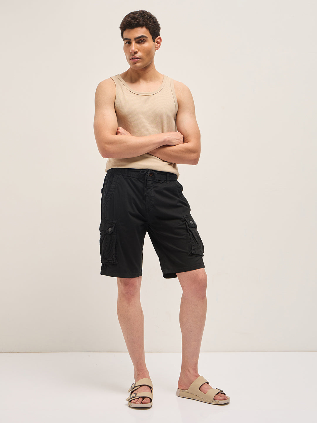 Men Black Solid Cotton Cargo Shorts
