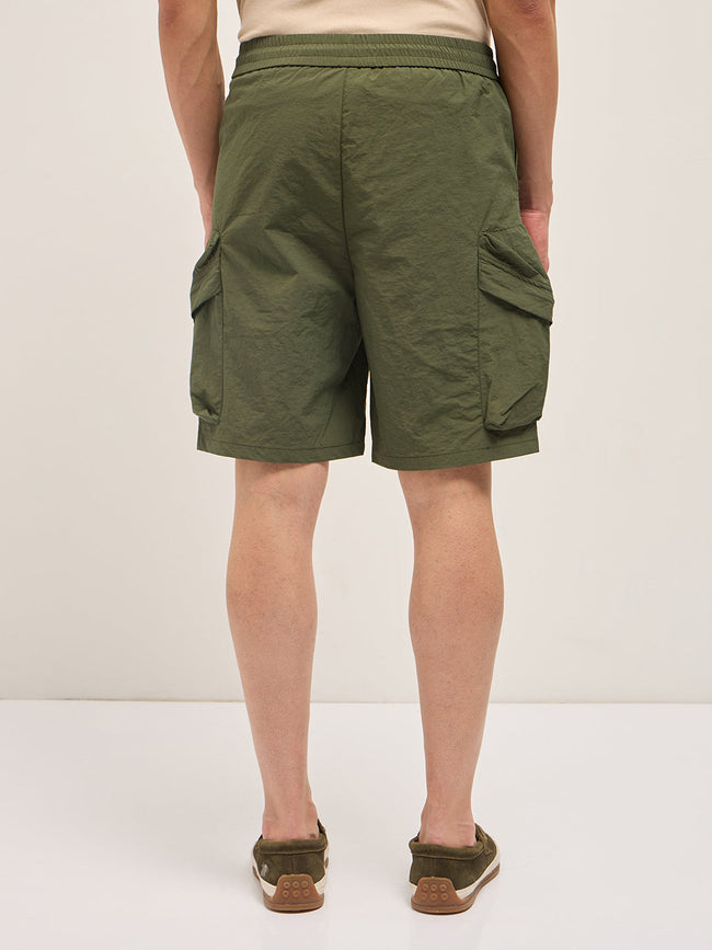 Men Green Polyester Regular Fit Knee-Length Cargo Shorts