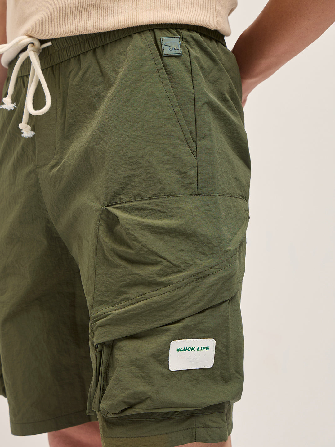 Men Green Polyester Regular Fit Knee-Length Cargo Shorts