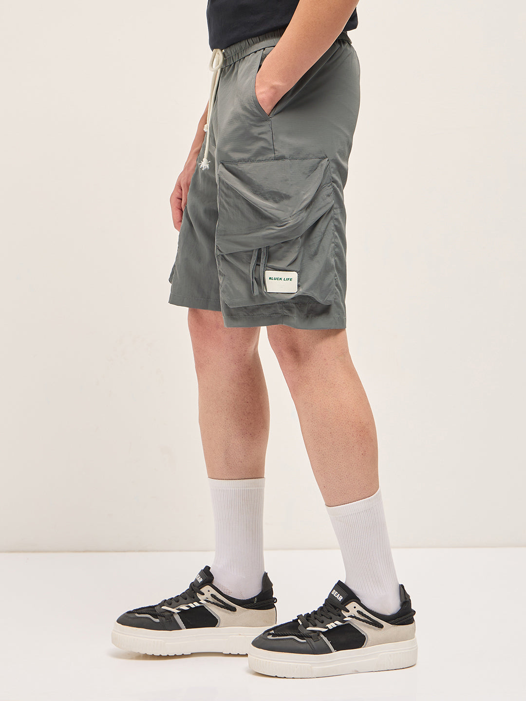 Men Grey Polyester Regular Fit Knee-Length Cargo Shorts