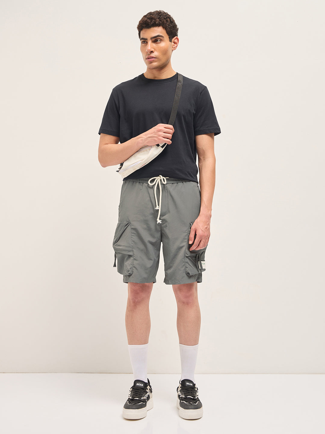 Men Grey Polyester Regular Fit Knee-Length Cargo Shorts