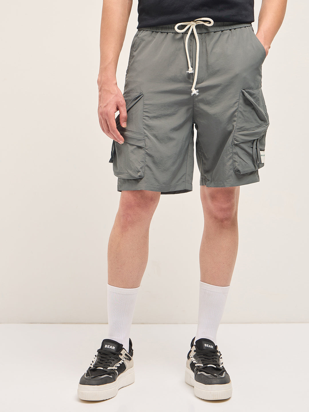 Men Grey Polyester Regular Fit Knee-Length Cargo Shorts