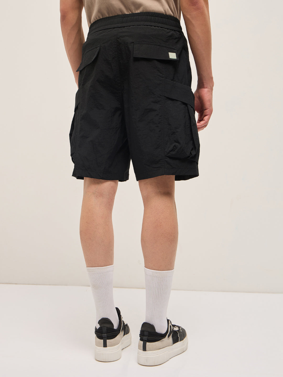 Men Black Polyester Regular Fit Knee-Length Utility Cargo Shorts